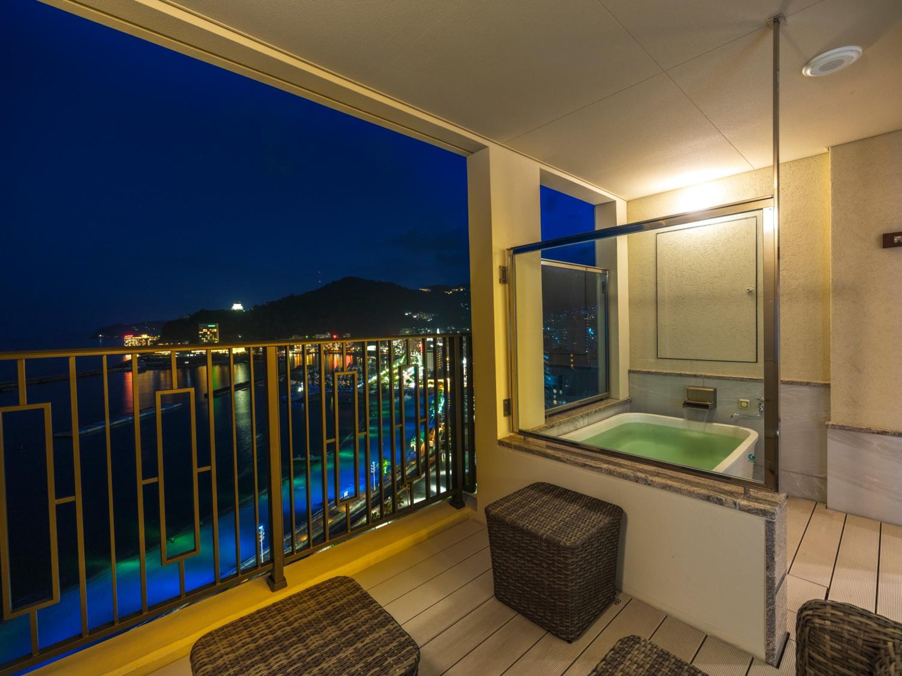 Sky Fourth with Open Air Hot Spring Bath - East Tower photo 2