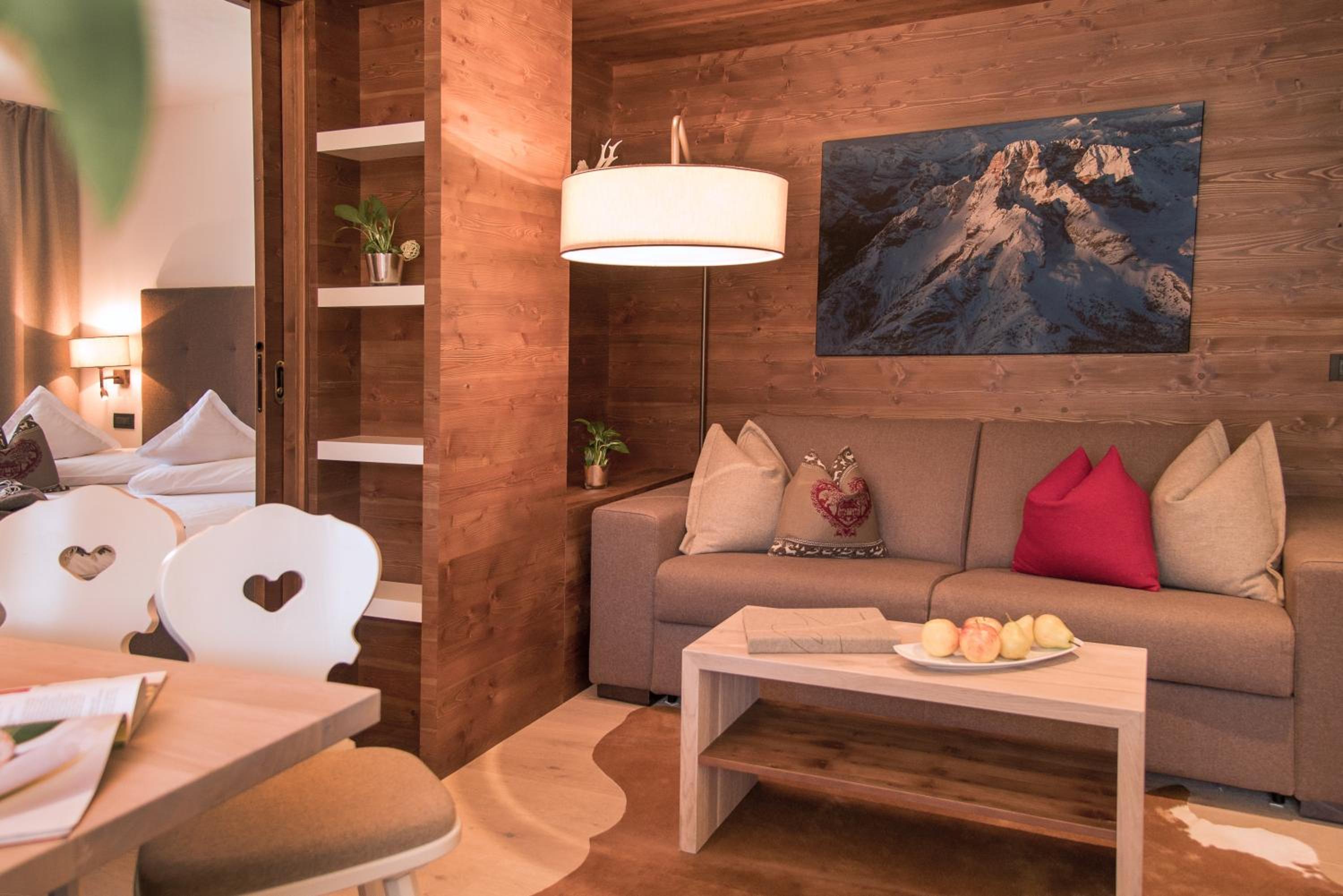One-Bedroom Superior Apartment with Balcony - Faloria photo 2