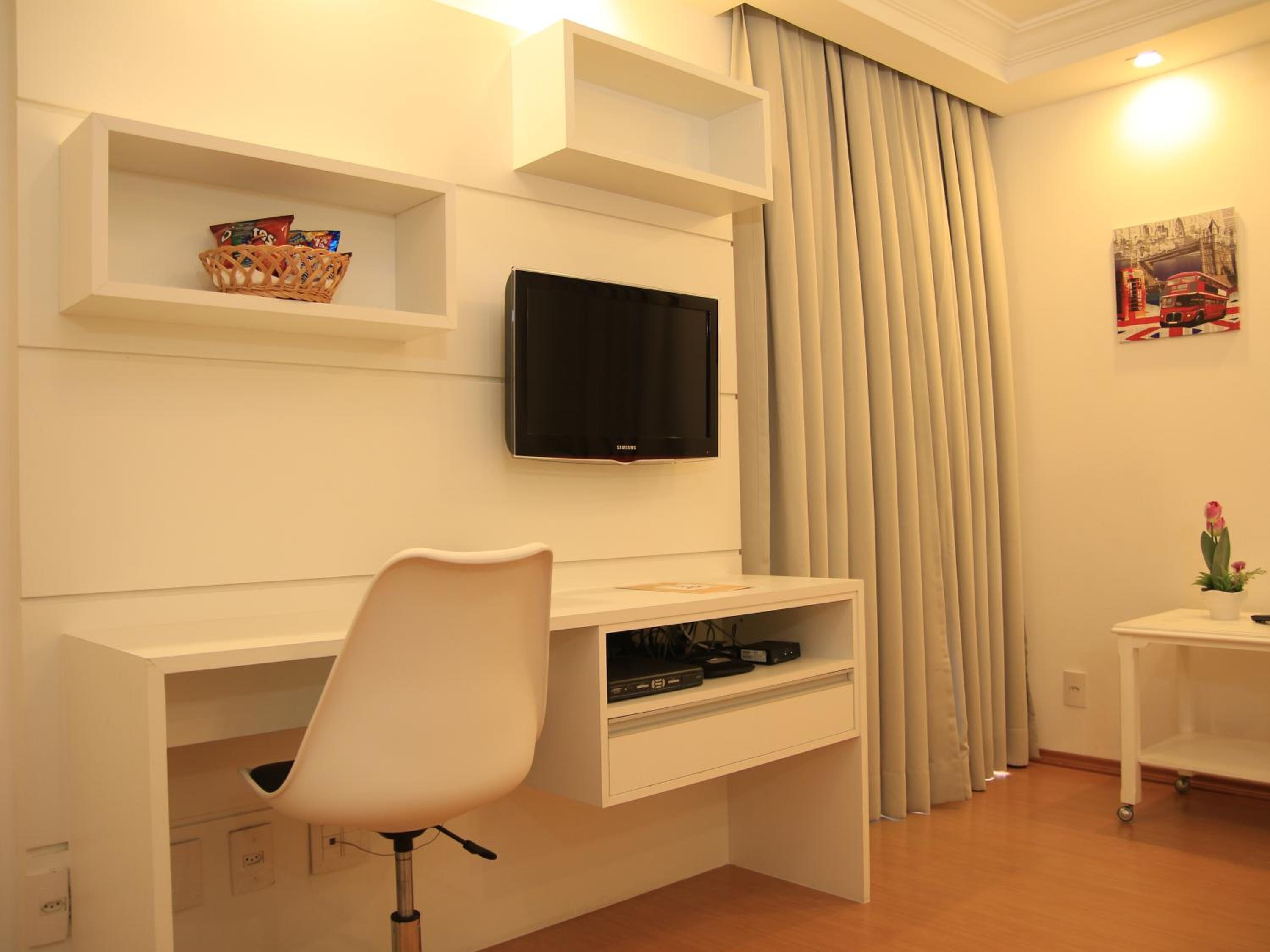 One-Bedroom Apartment (3 Adults)