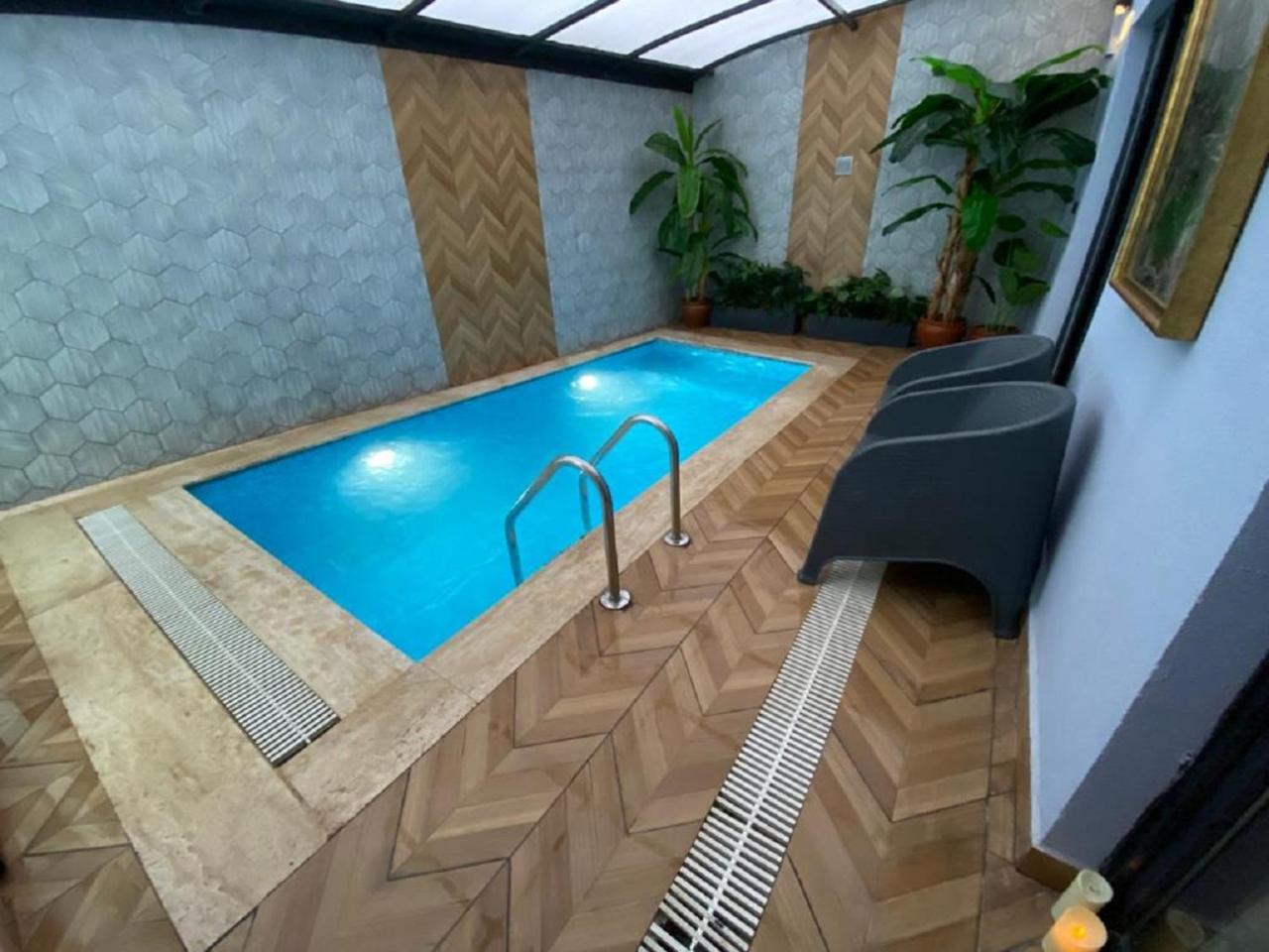 Deluxe Suite - Photo 2