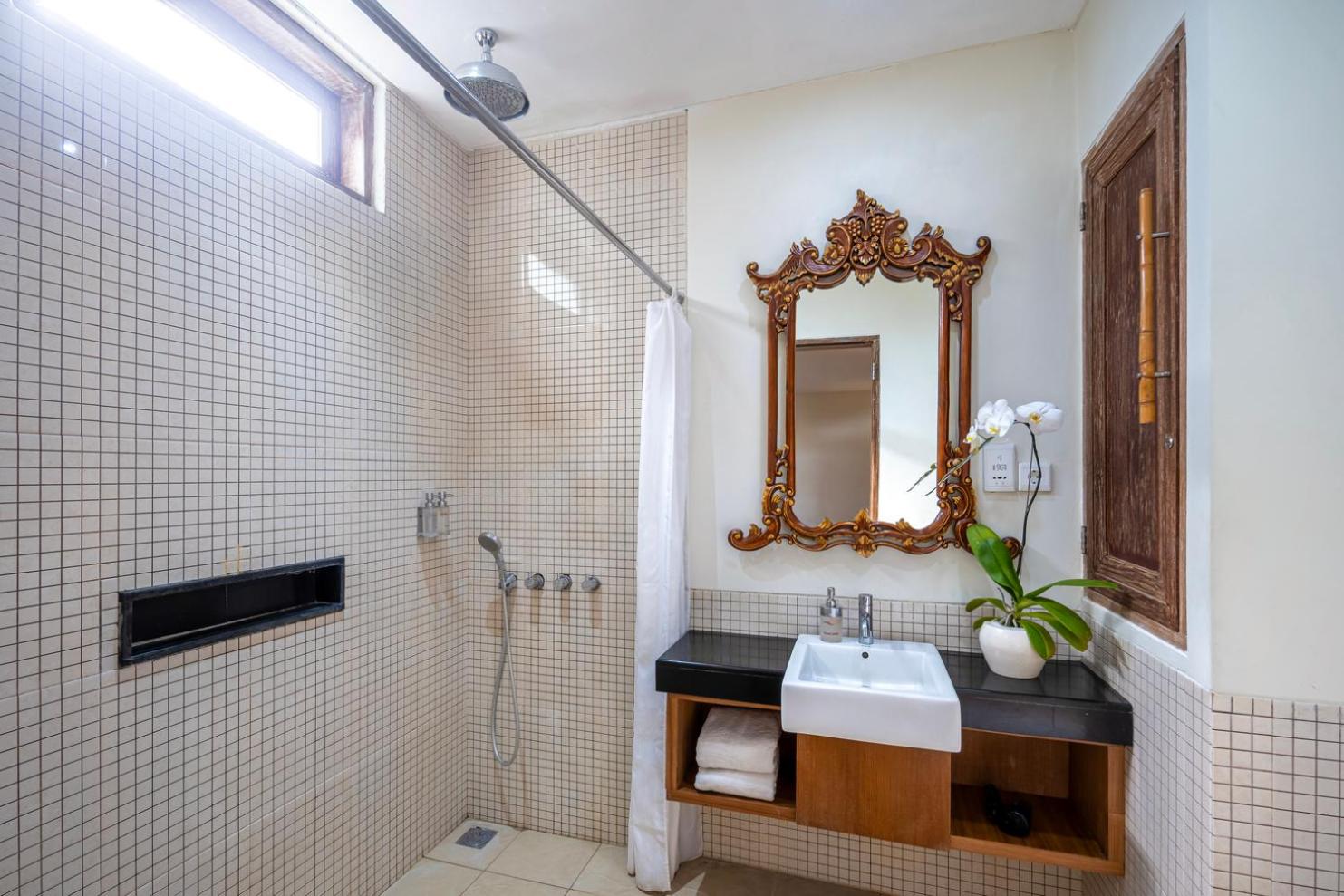 Special Offer - Deluxe Double or Twin Room photo 3