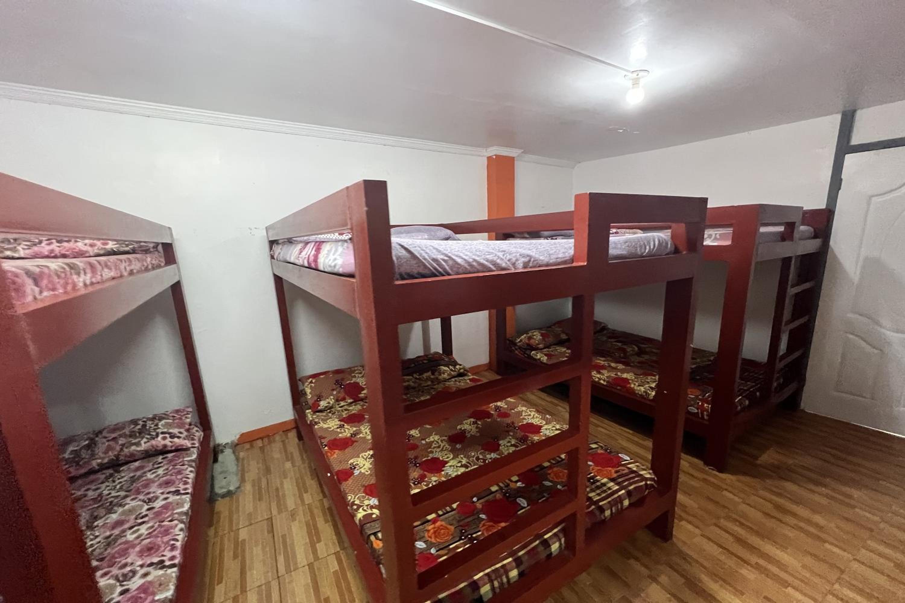 Mixed Dormitory Room photo 3
