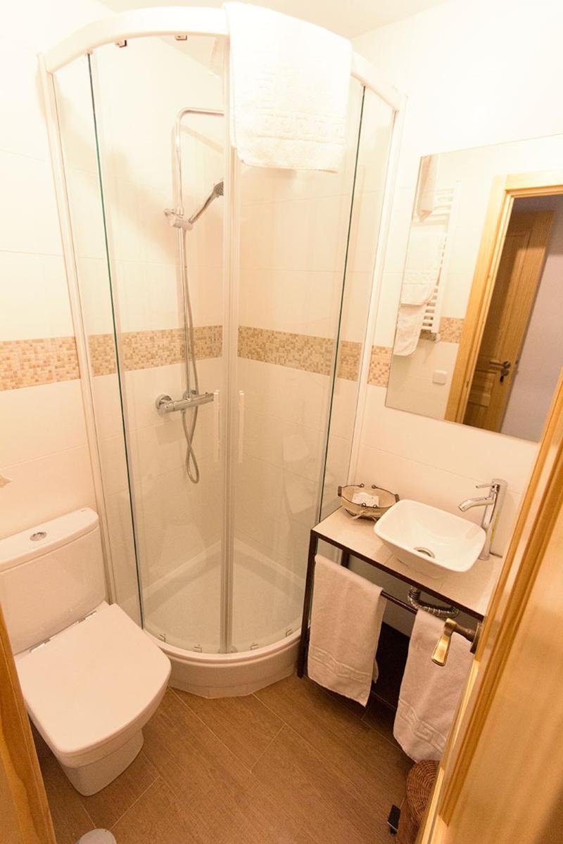 Double Small Room photo 3