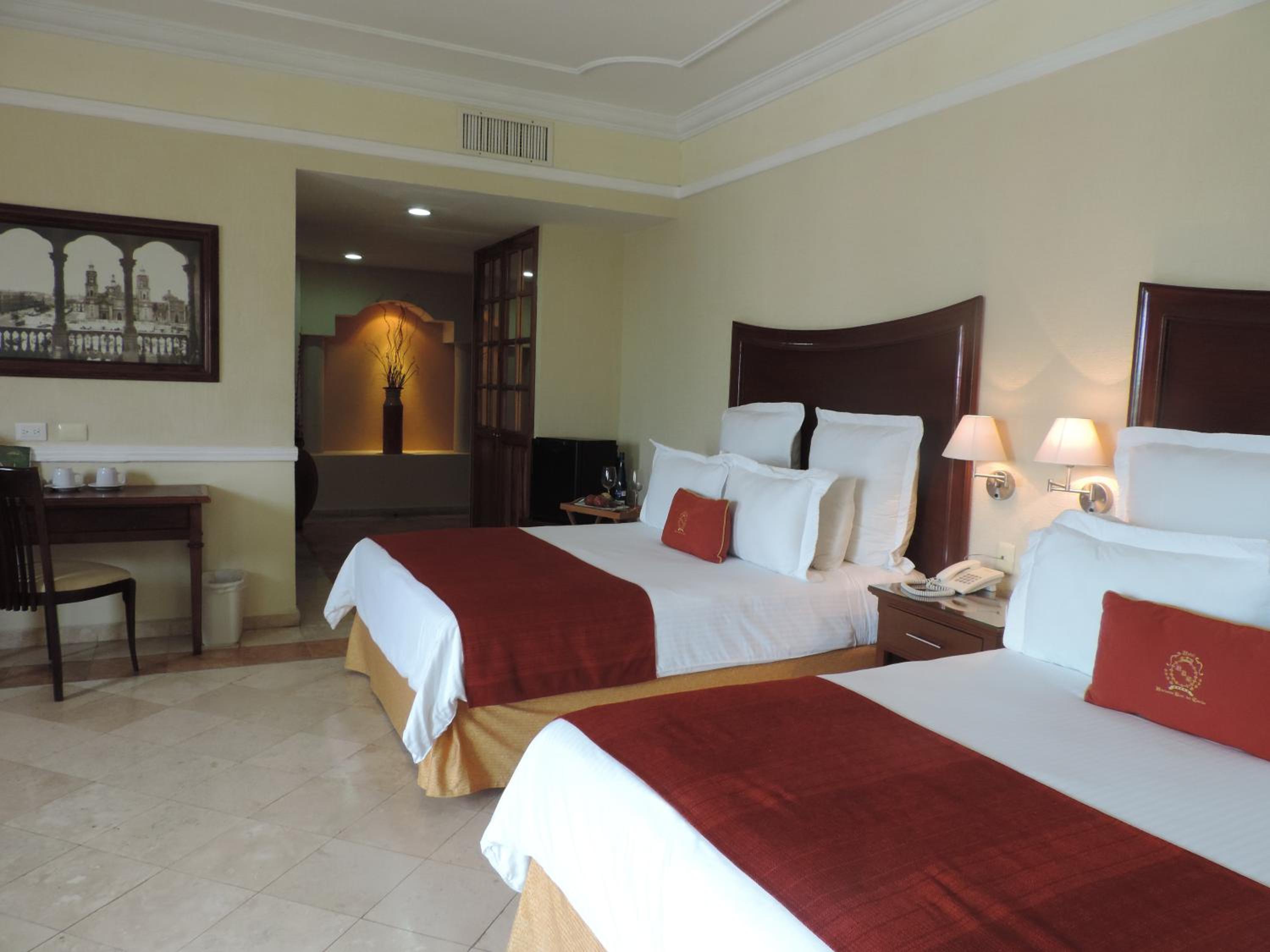 Junior Suite - Photo 1
