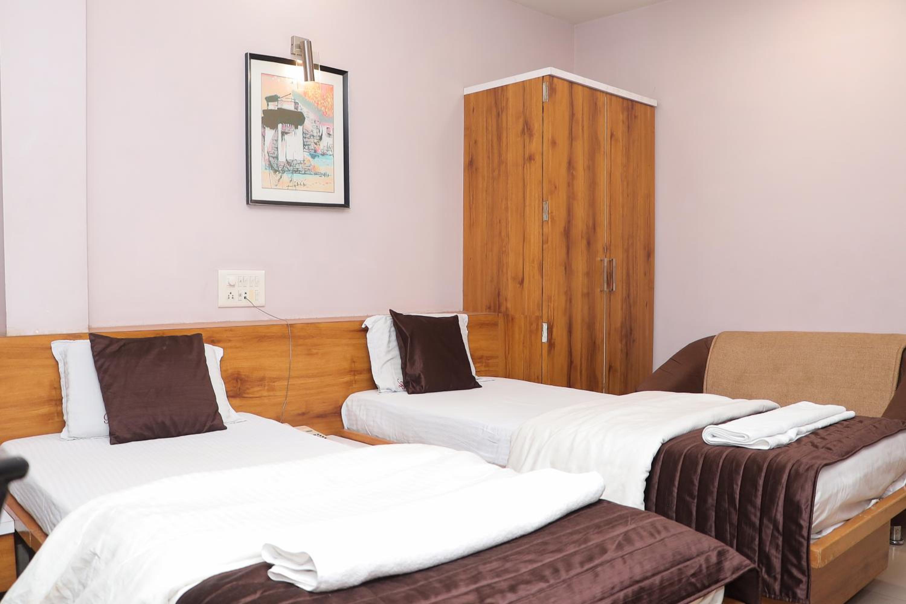 Superior Twin Room photo 3