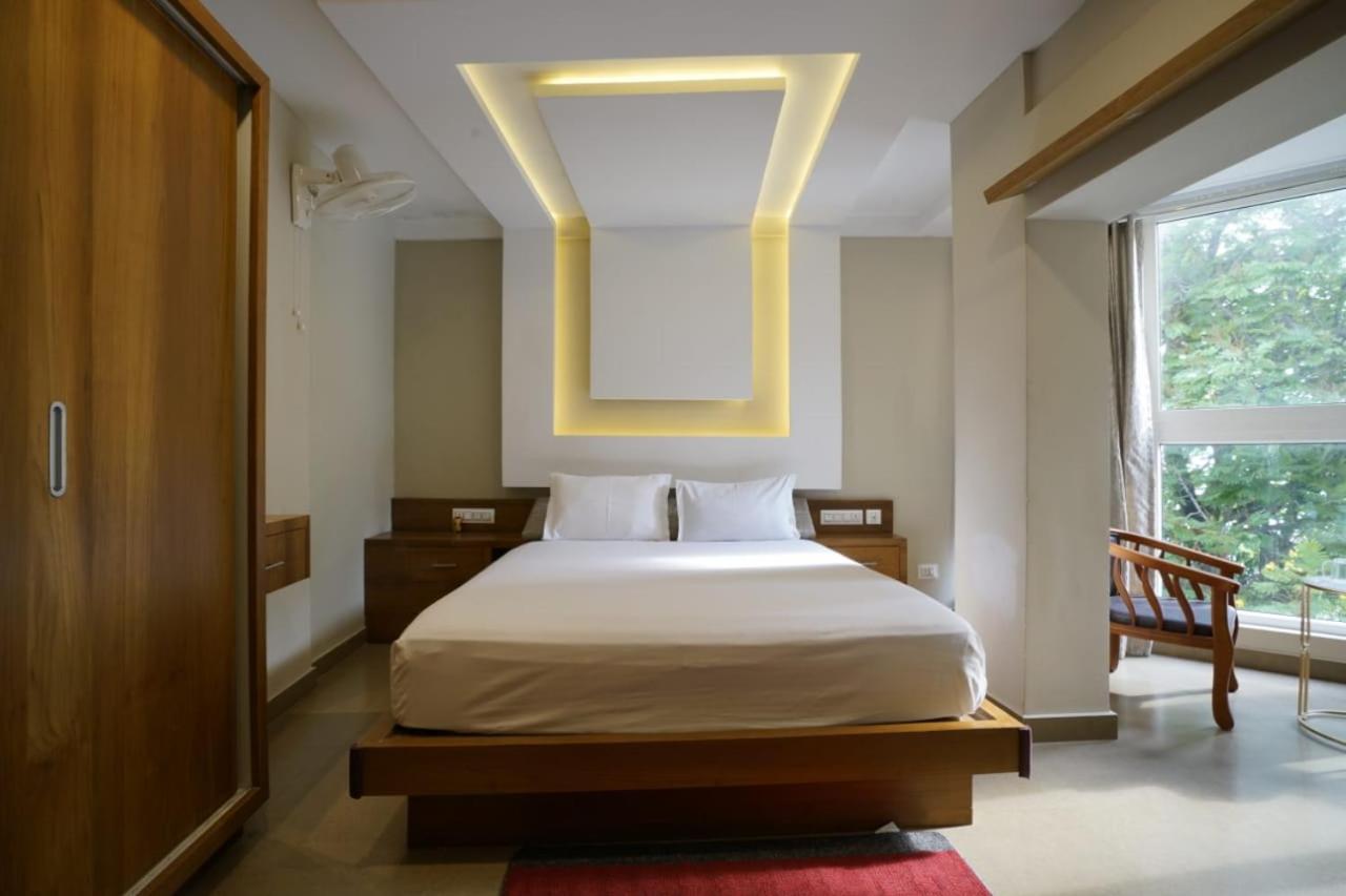 Deluxe Double Room with Sea View photo 2