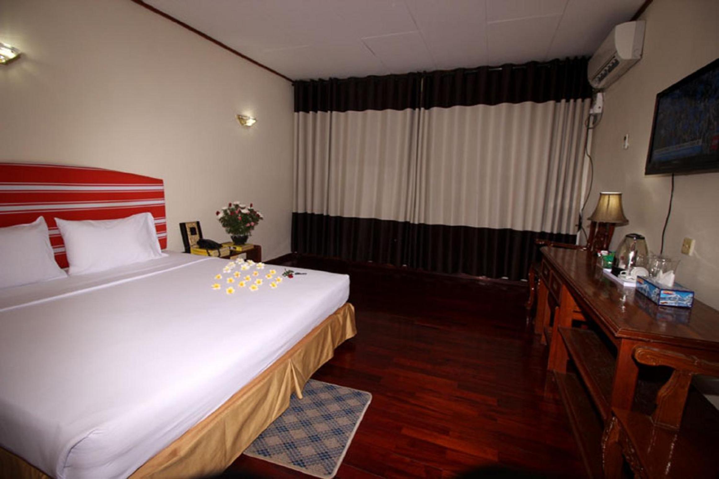 Standard Double or Twin Room photo 2