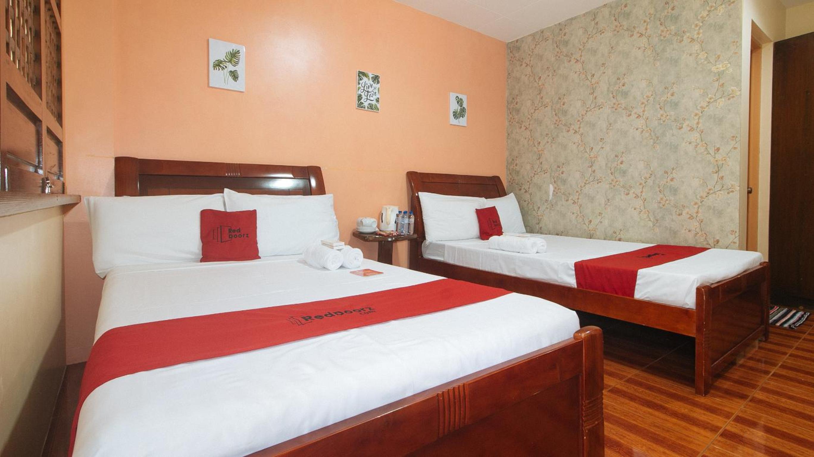 Quadruple Room - Photo 2