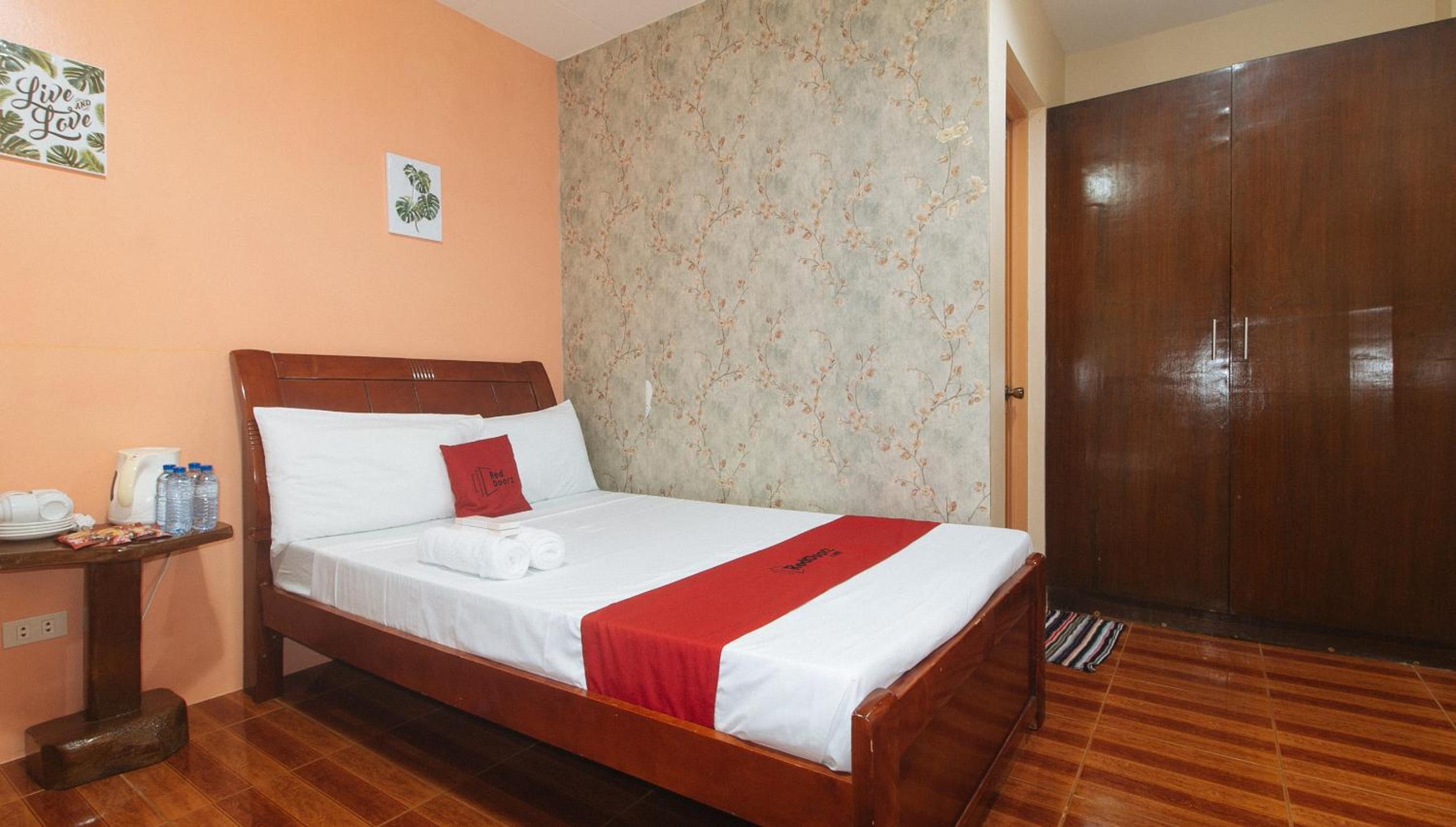 Quadruple Room - Photo 8