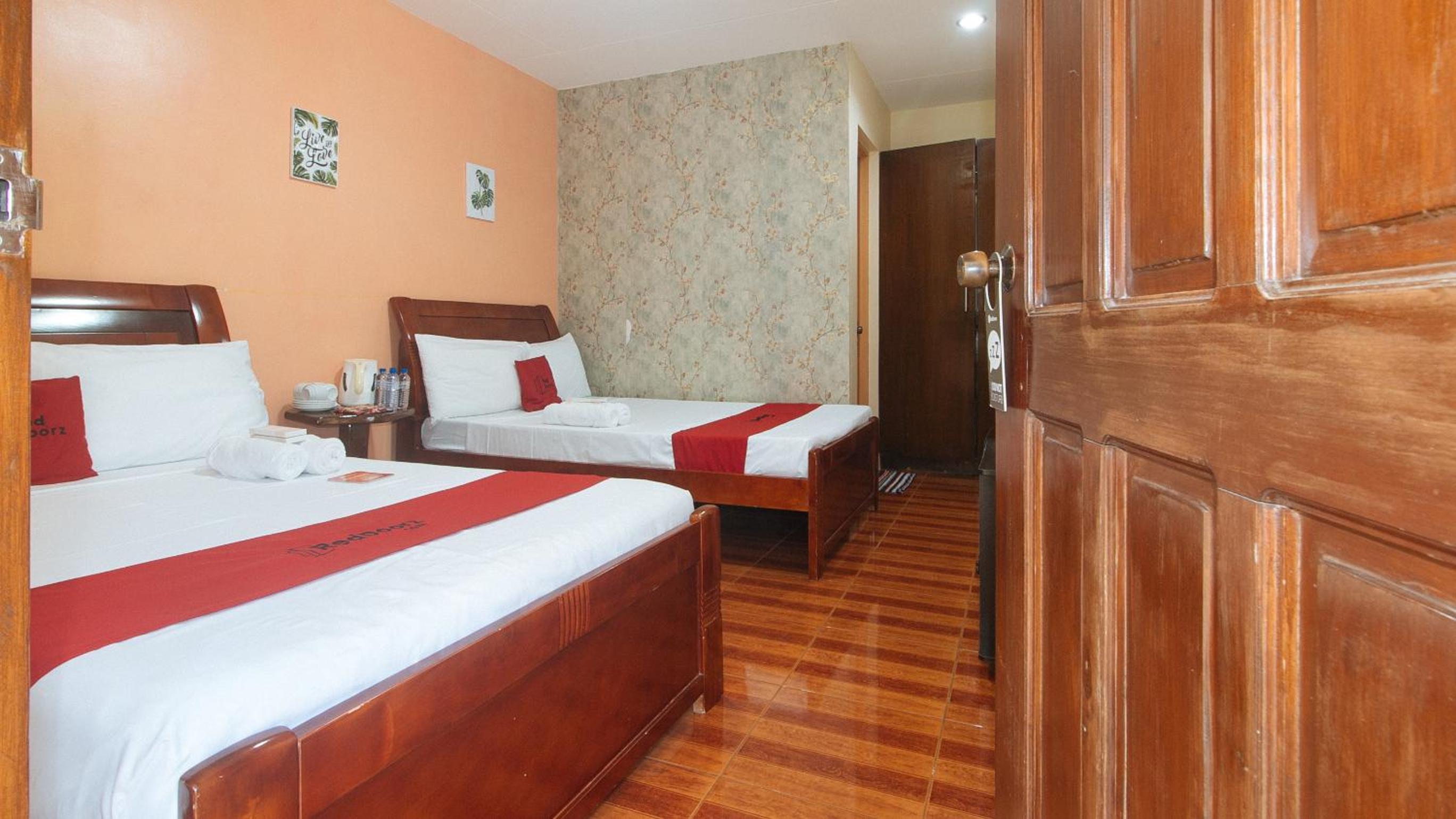 Quadruple Room - Photo 10