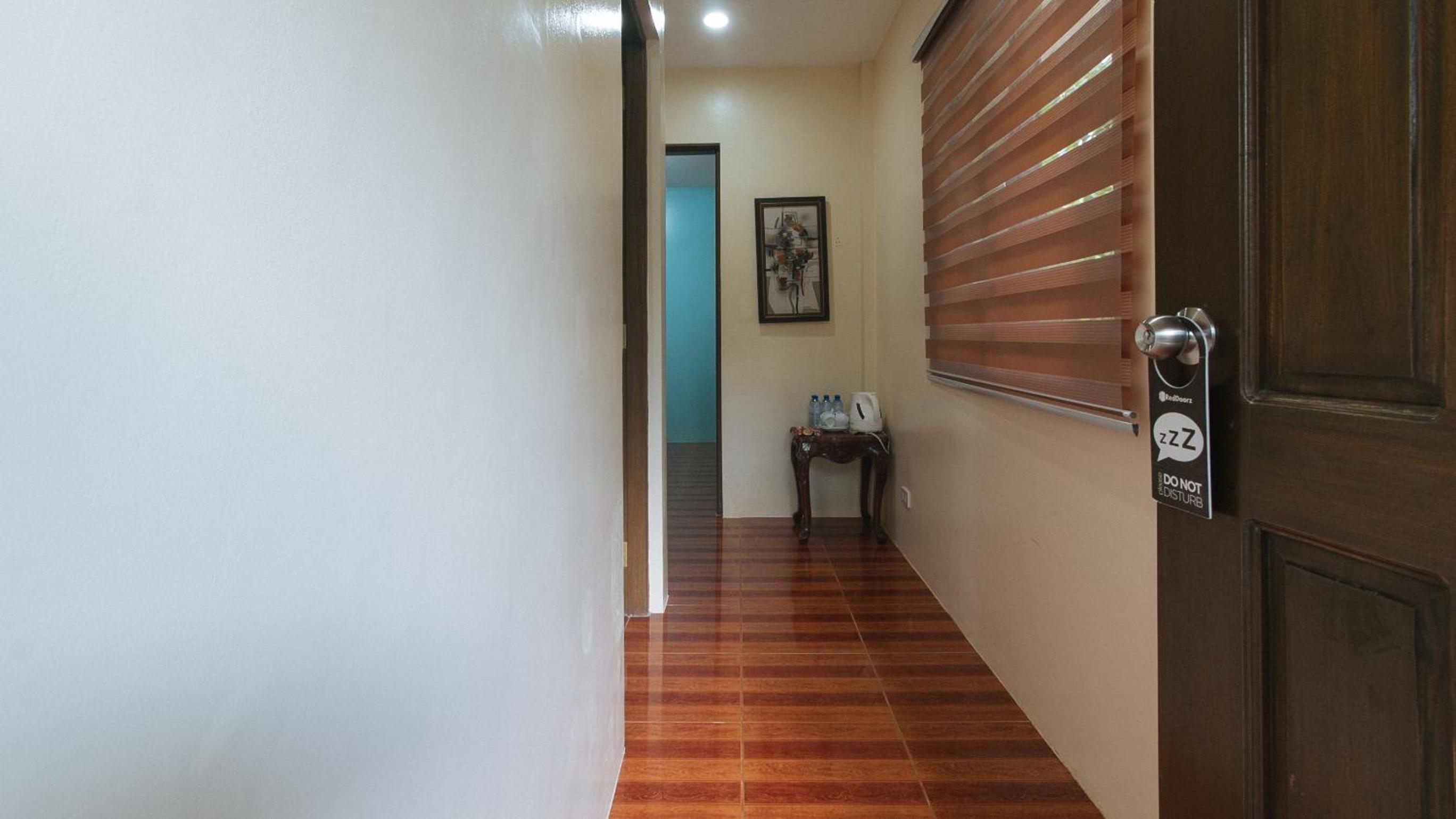 Deluxe Family Room - Photo 11