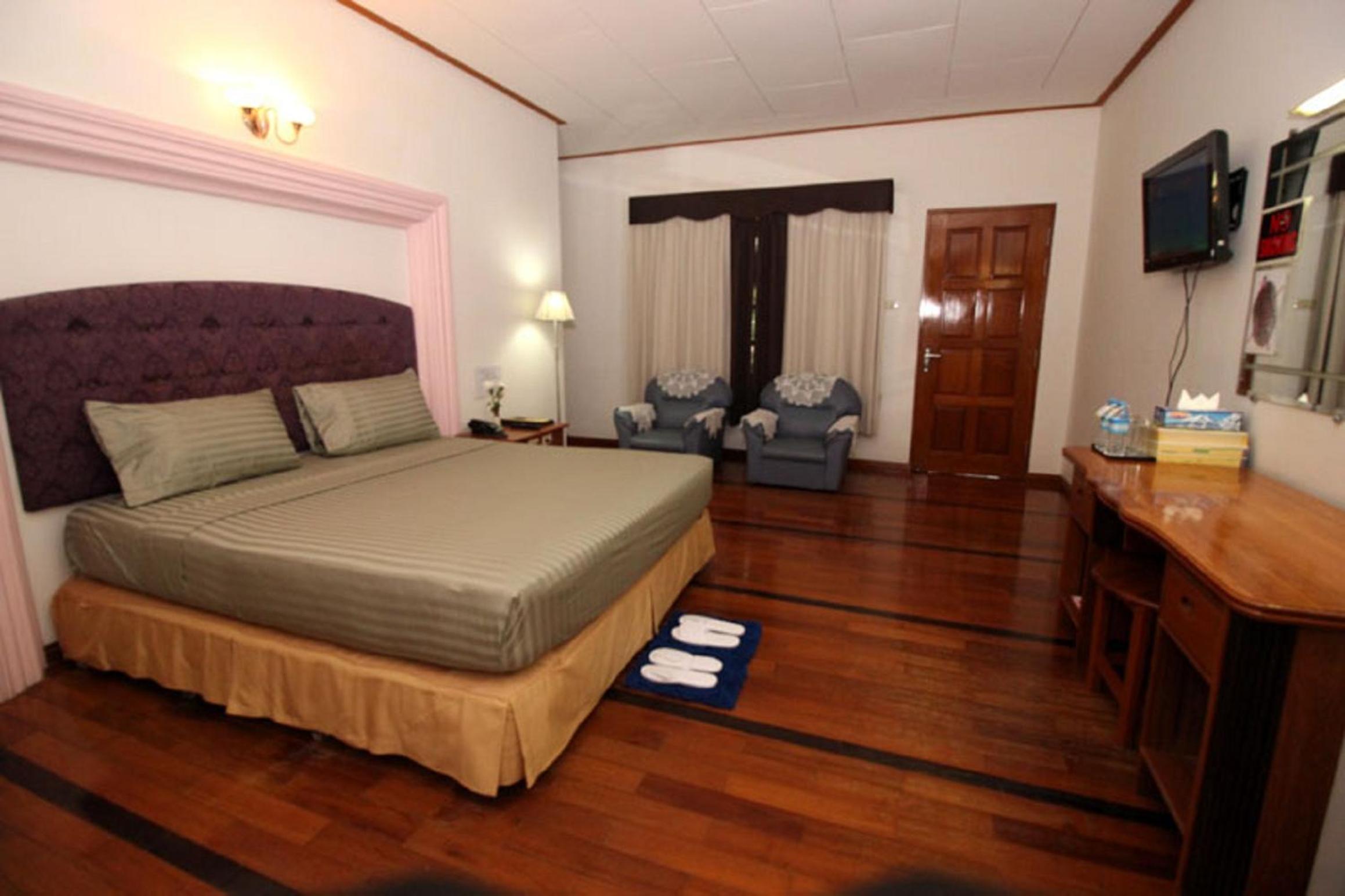 Pool Side Room photo 2