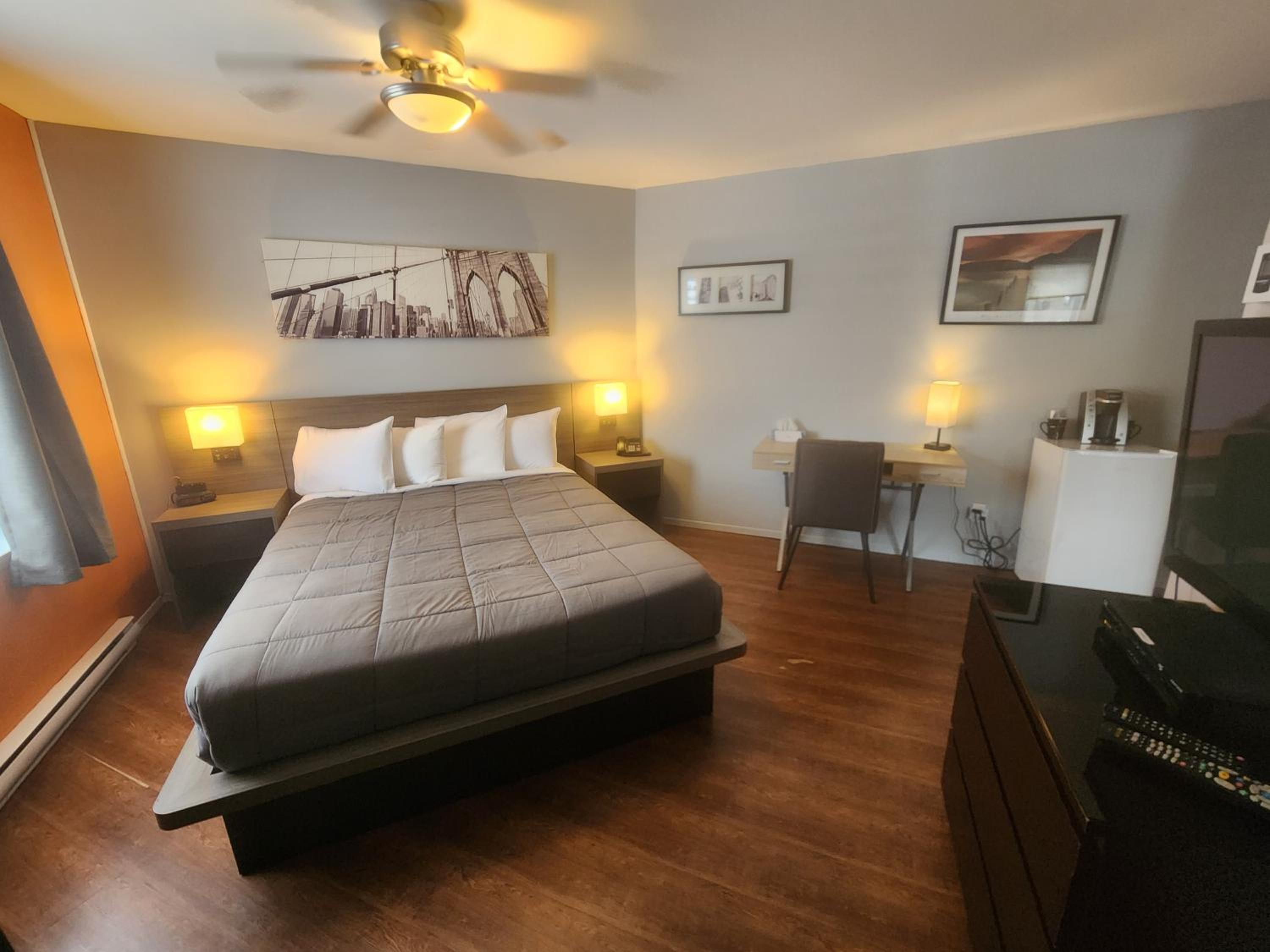 Queen Room