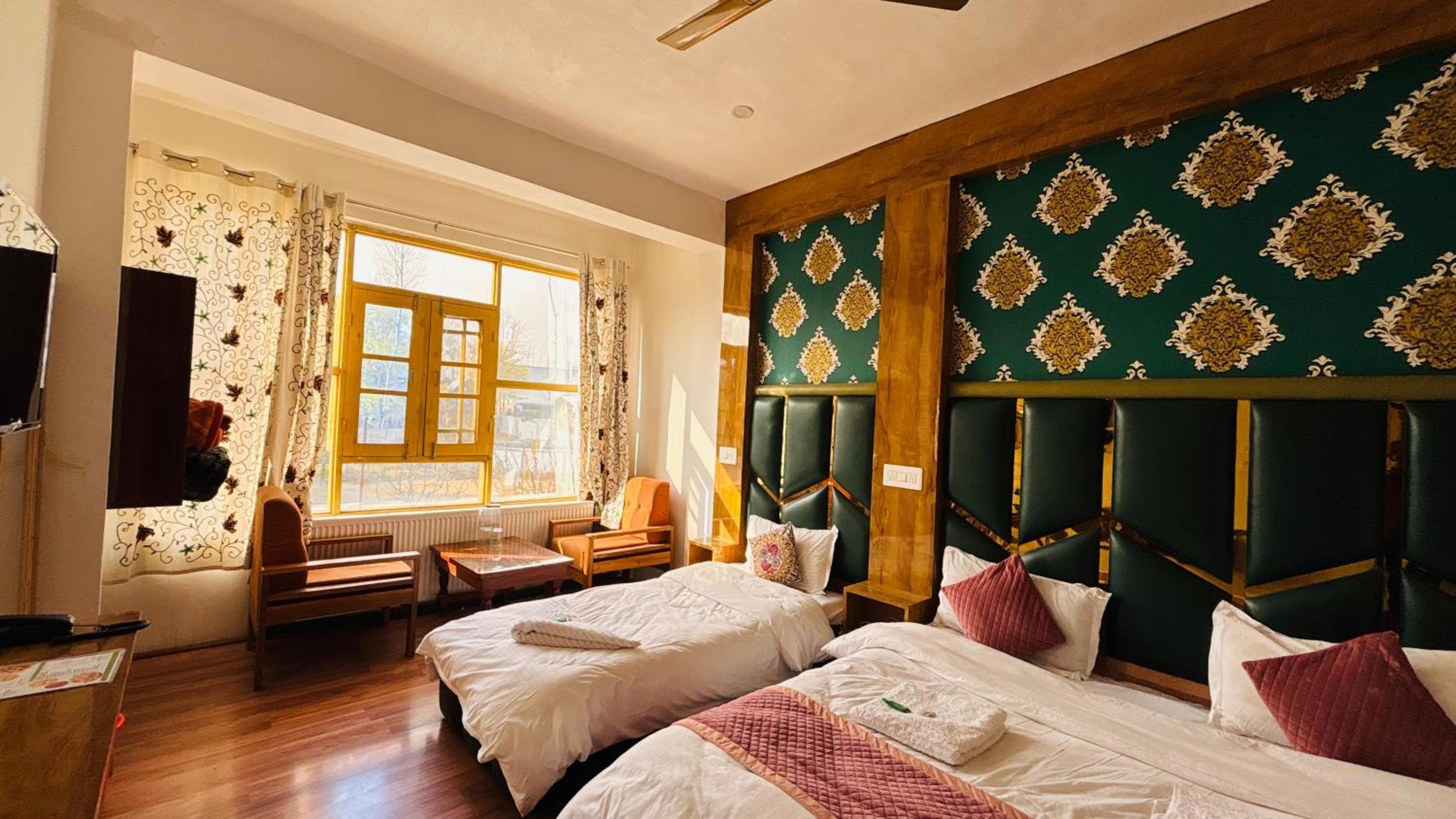 Superior Triple Room - Photo 2