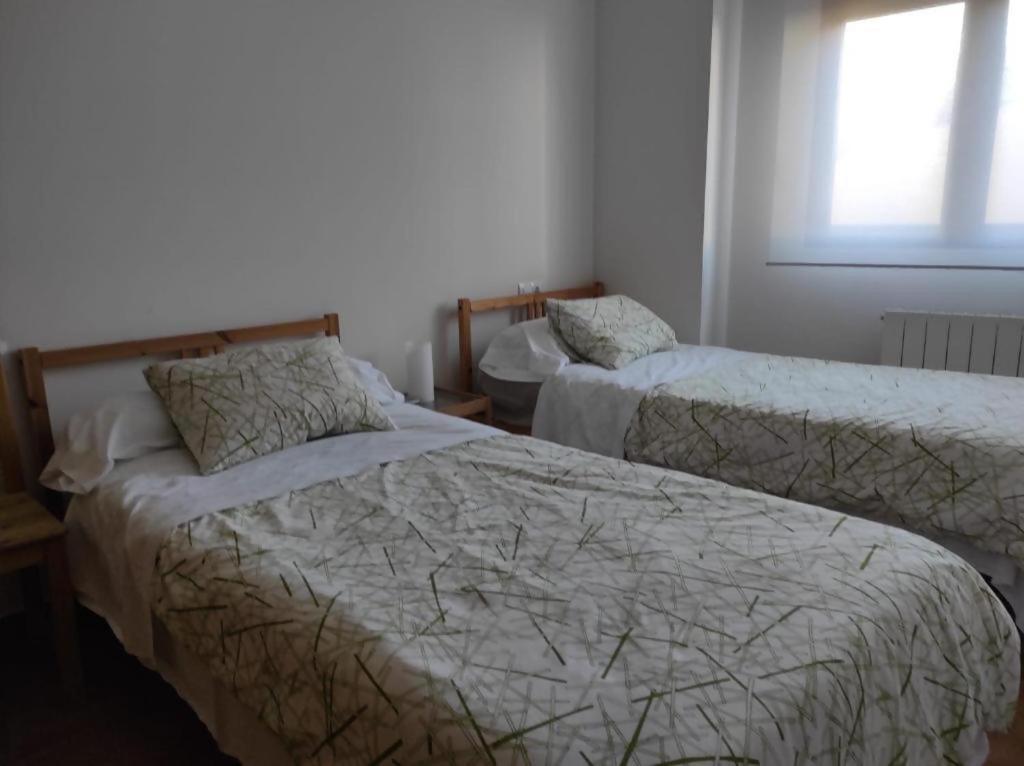 Two-Bedroom Apartment with Balcony photo 3