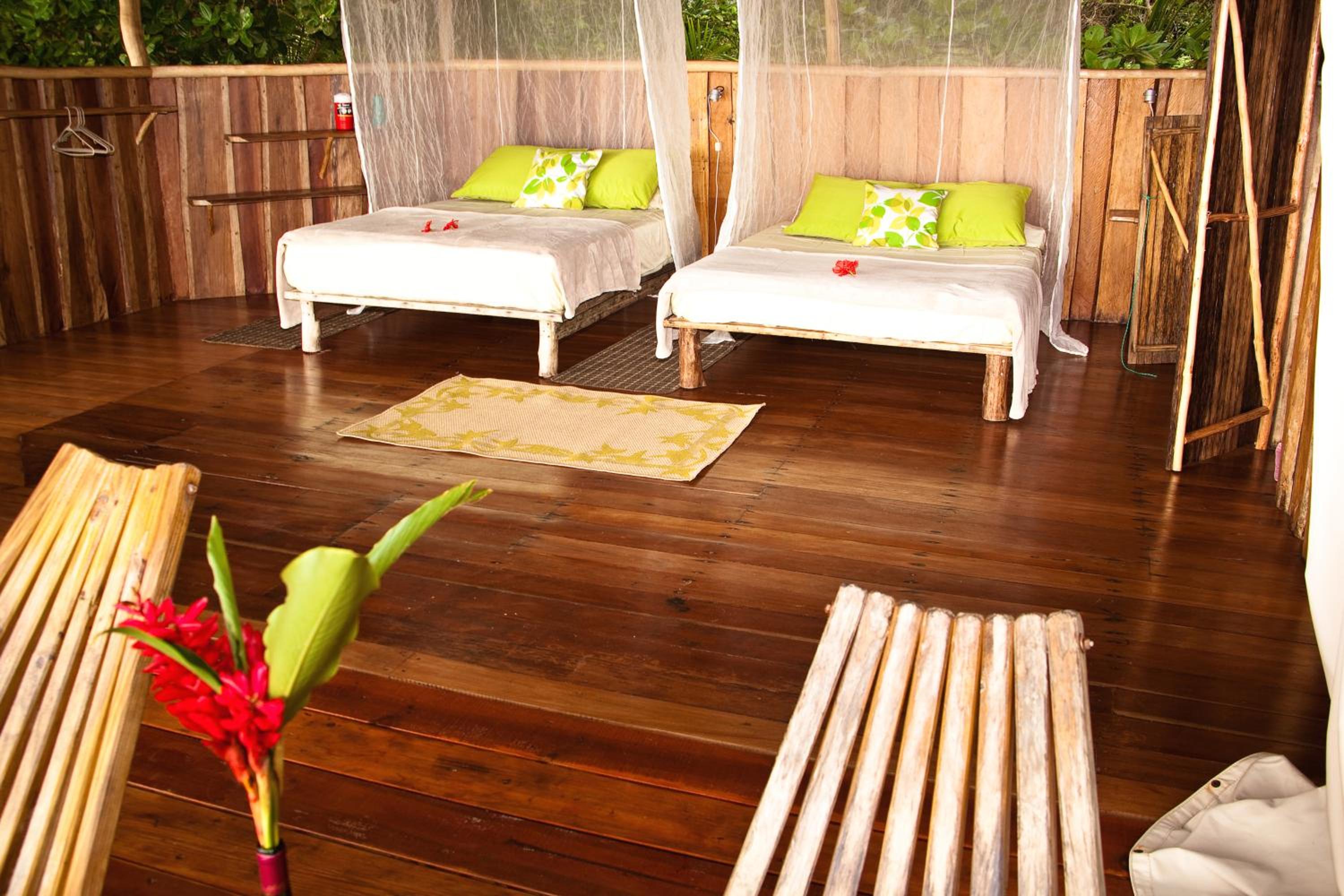 Bungalow photo 1