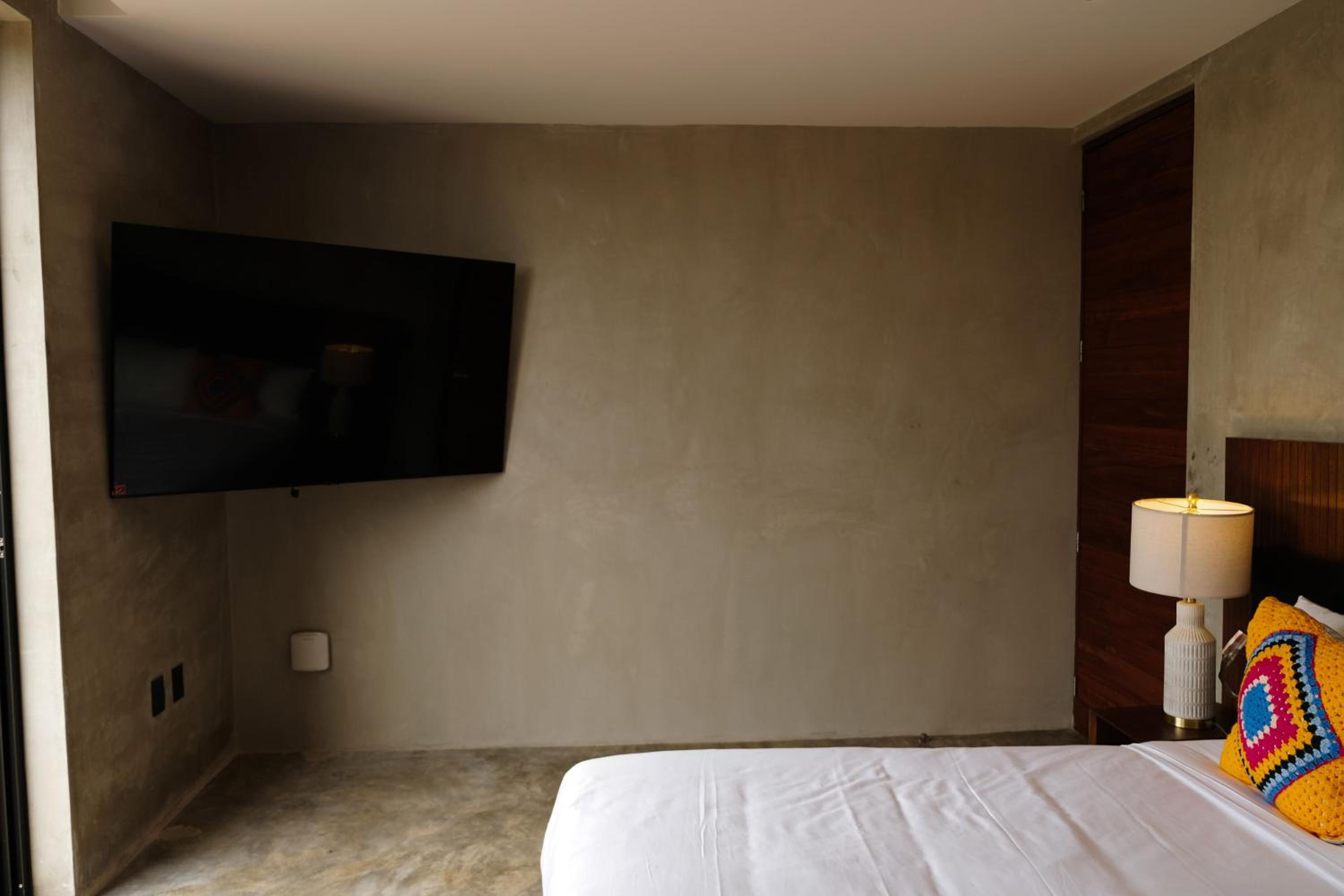 Four-Bedroom Vacation Home photo 2