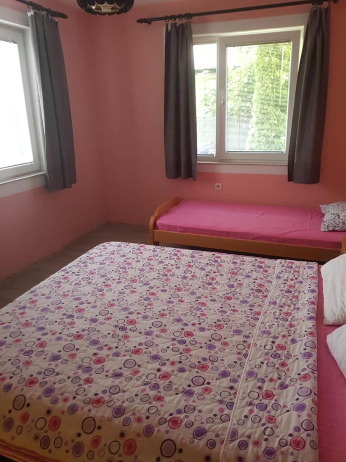Studio Apartment photo 2