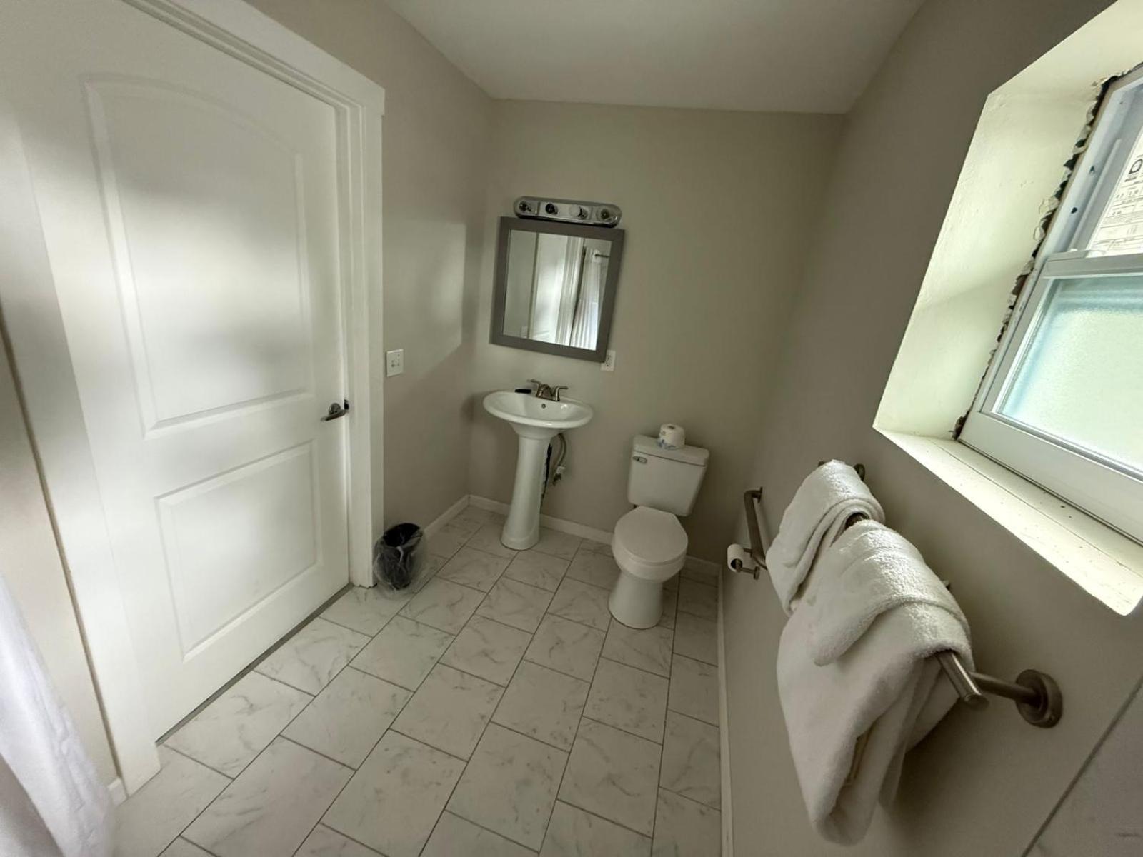 2 Full Beds Non-Smoking