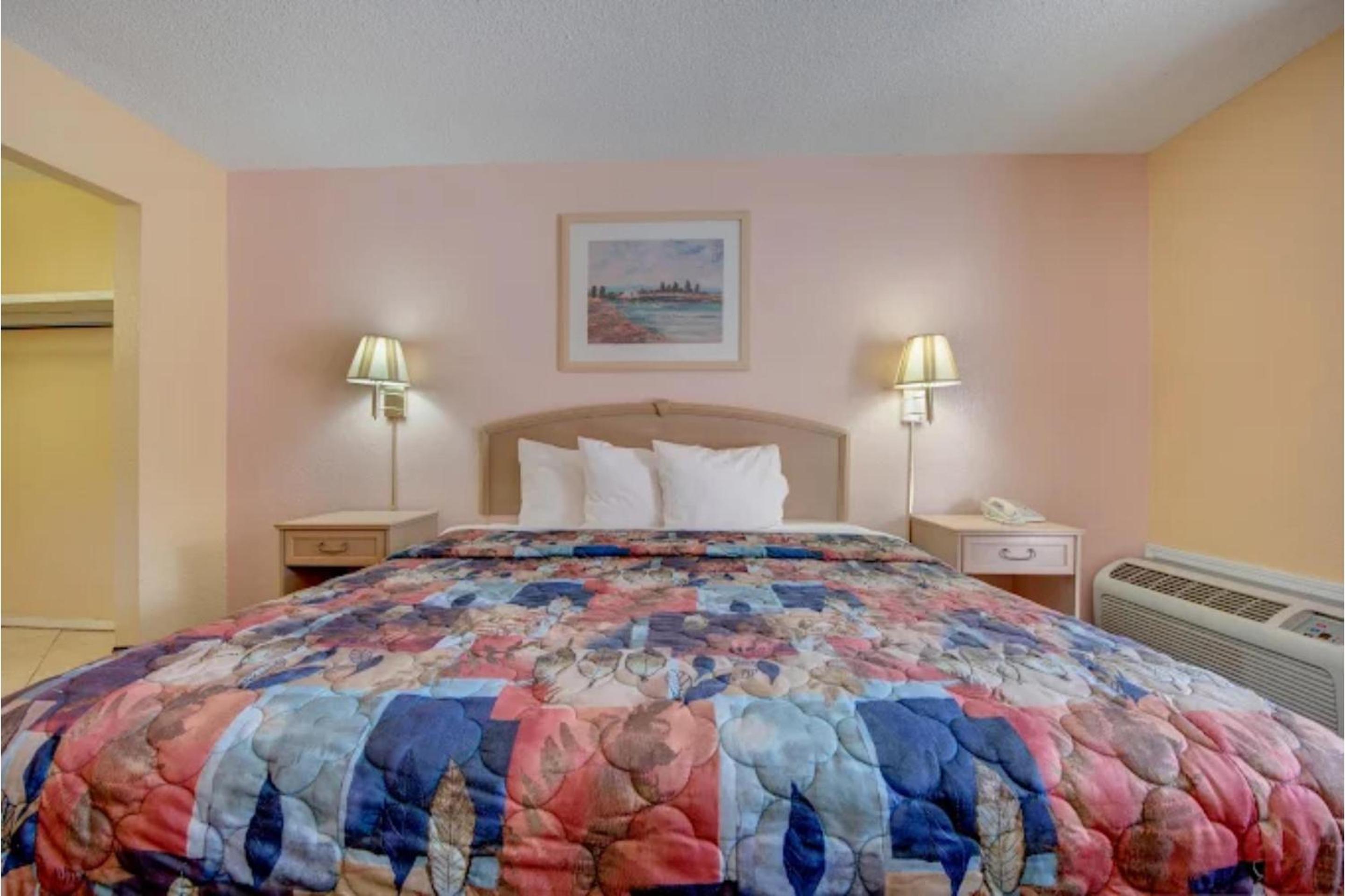 King Bed Non-Smoking