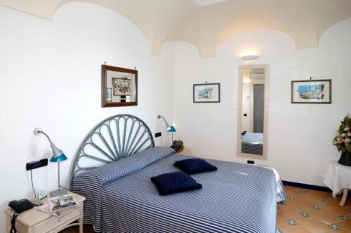 Junior Suite with Sea View (2 Adults) - Photo 21