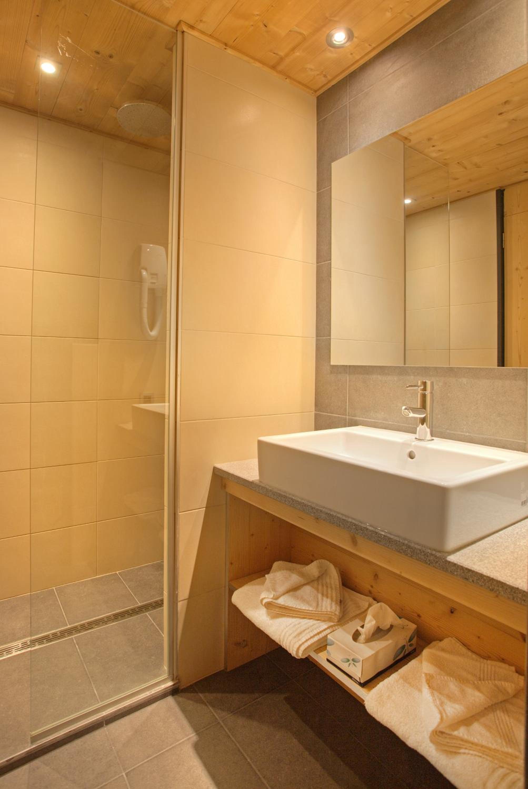 Comfort Double Room - Free Spa Access - Photo 5