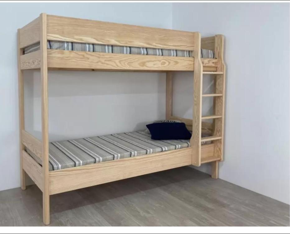 Bed in 4-Bed Male Dormitory Room photo 1