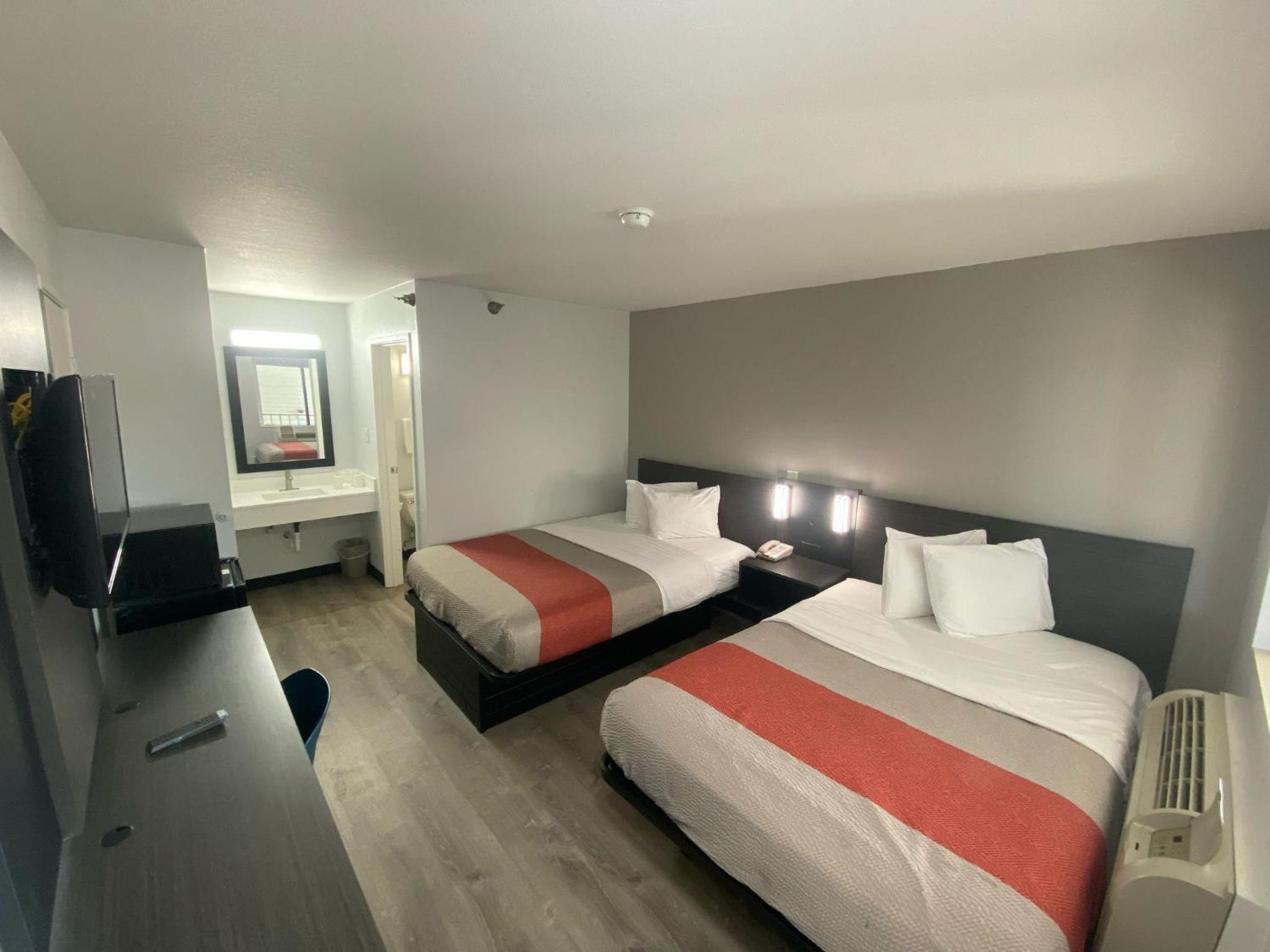 Quadruple Room photo 3