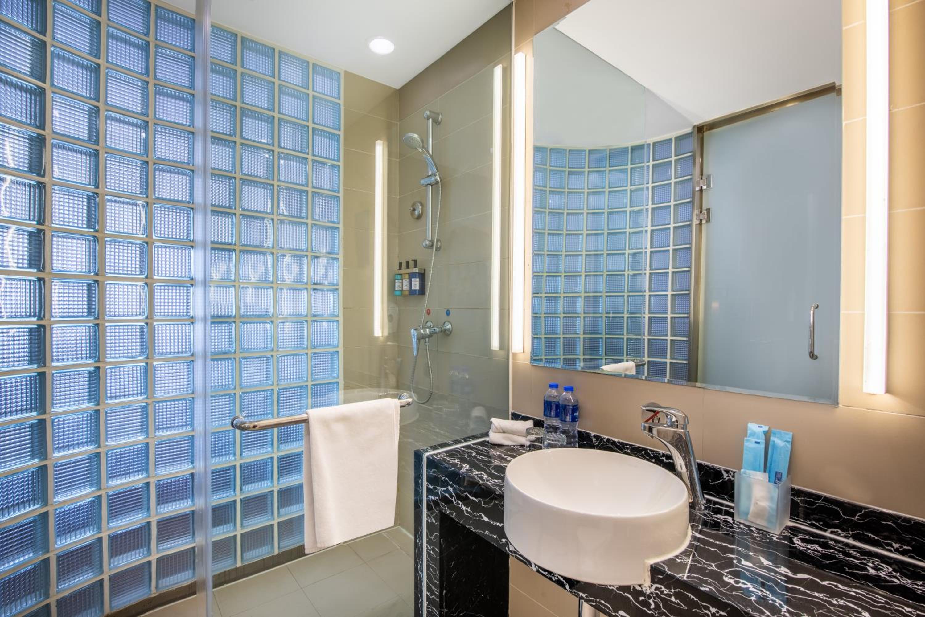 Standard Room with Extra Floor Space  photo 3