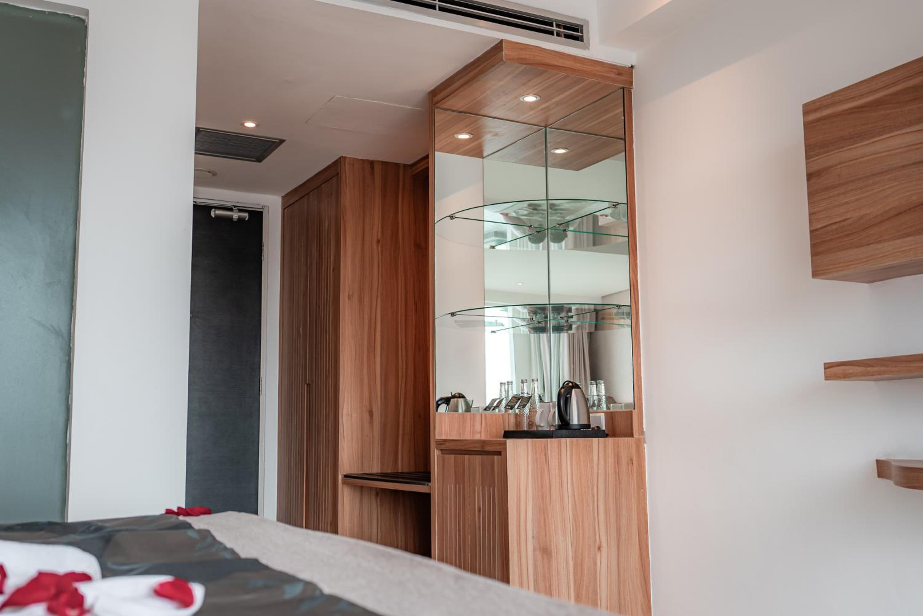 Deluxe Double or Twin Room - Photo 3
