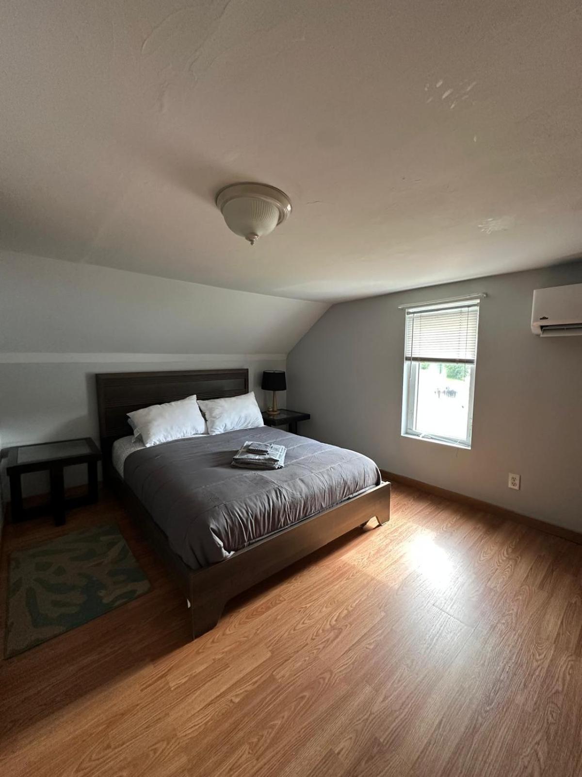 Deluxe Double Room with Side Sea View photo 1