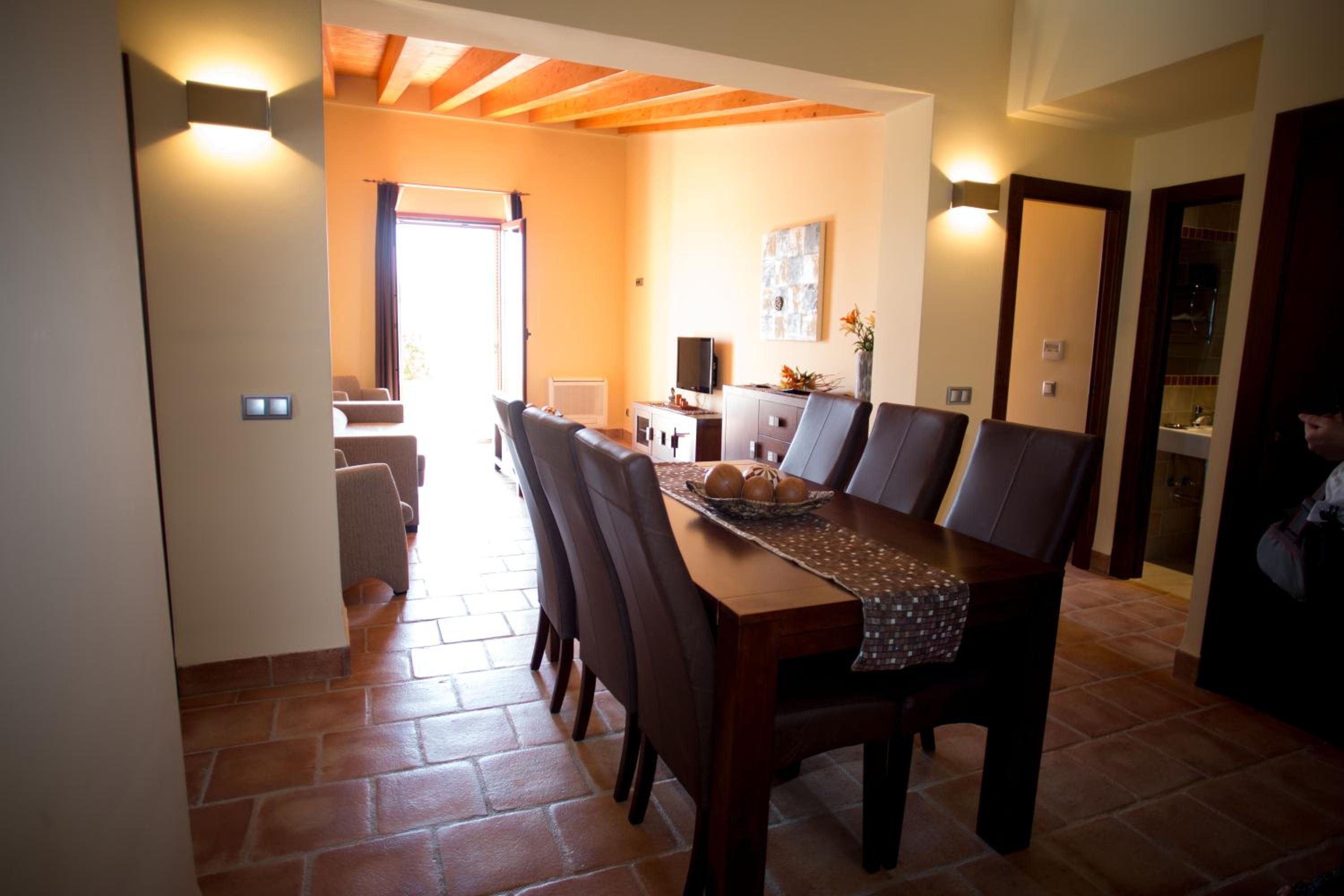 Three-Bedroom Apartment - Photo 11