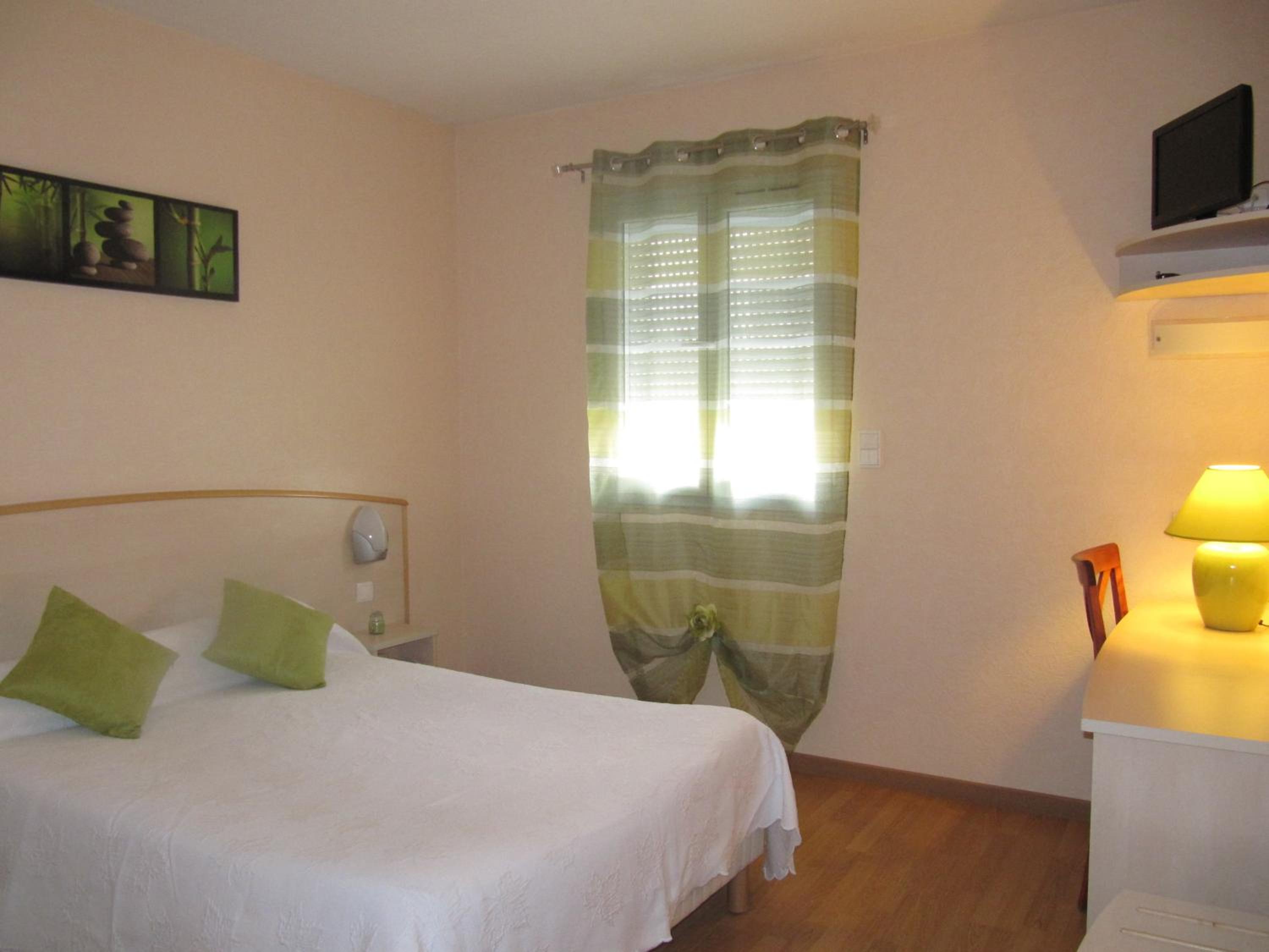 Double Room - Photo 4