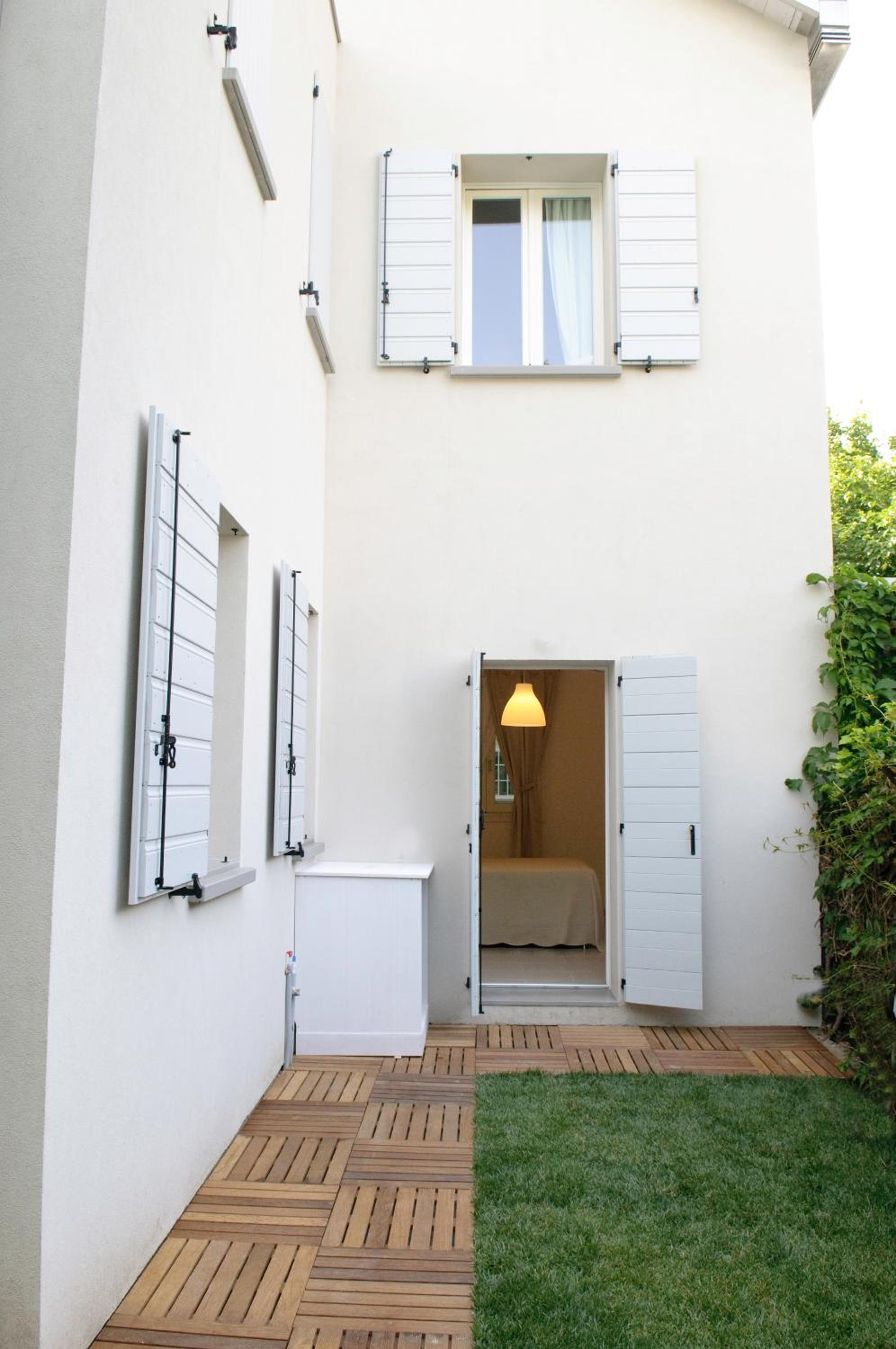 Apartment with Garden View photo 3