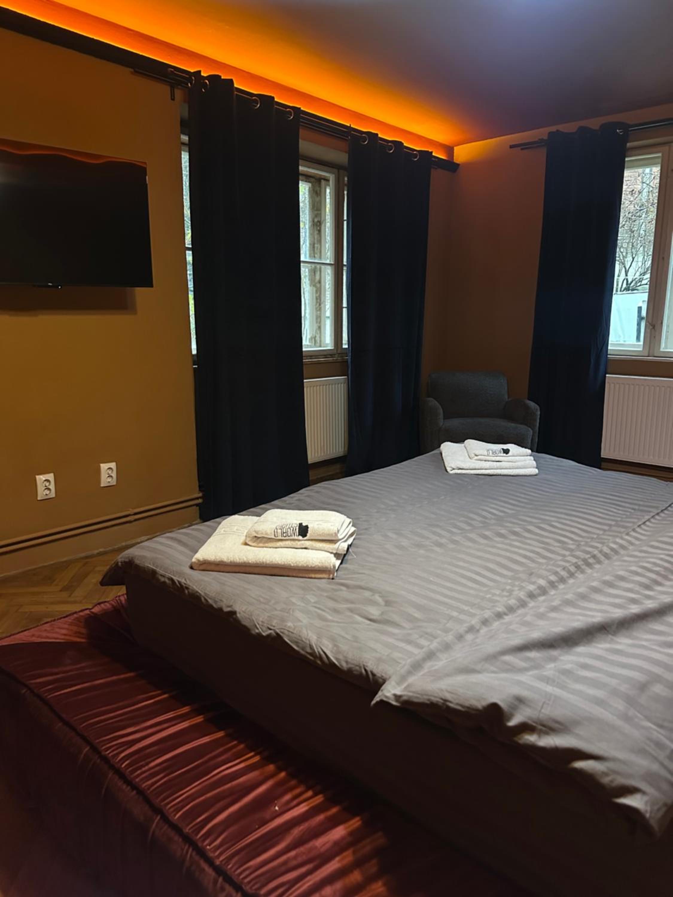 Deluxe Double Room with Bath