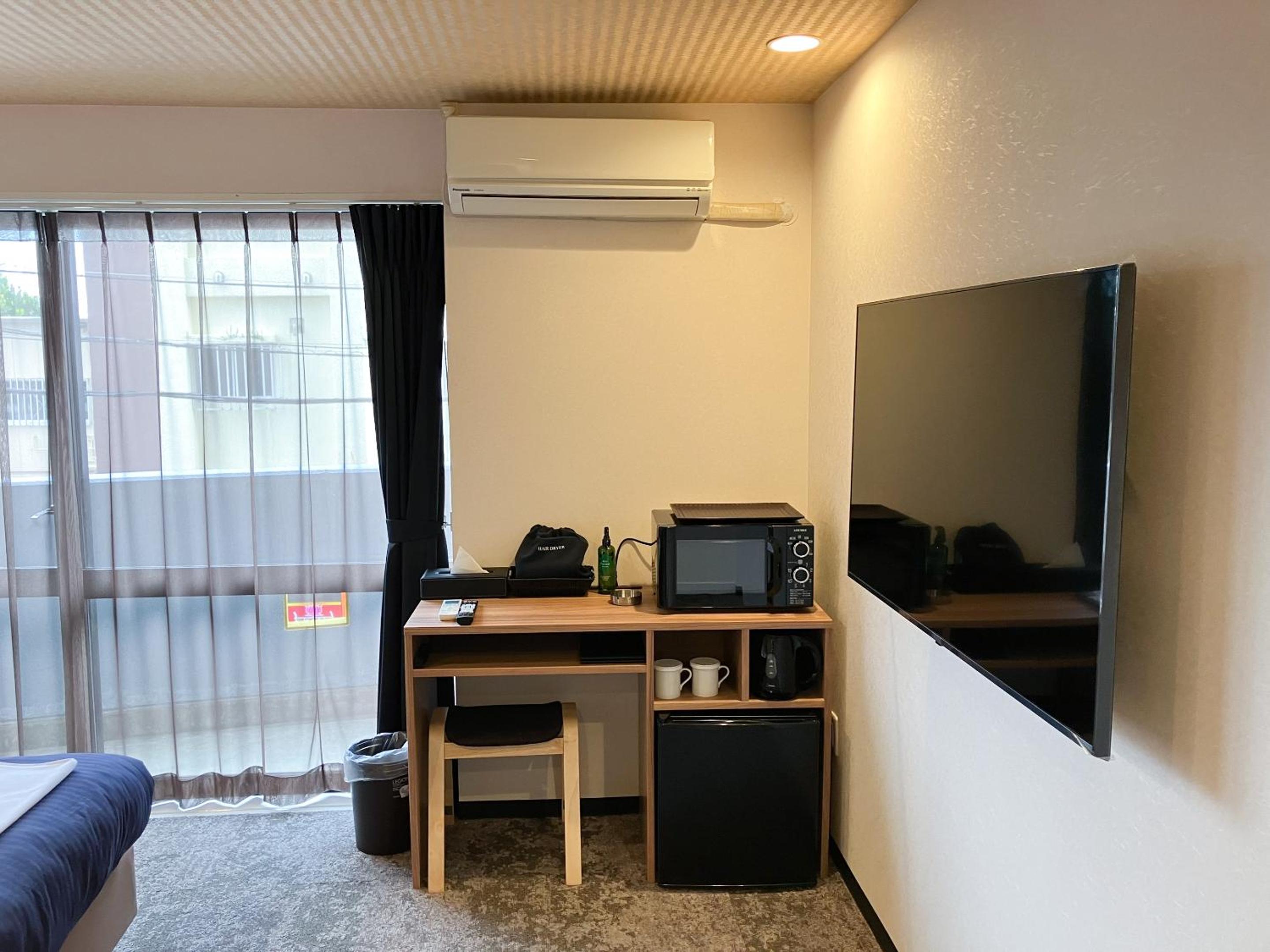 Twin Room - Non-Smoking