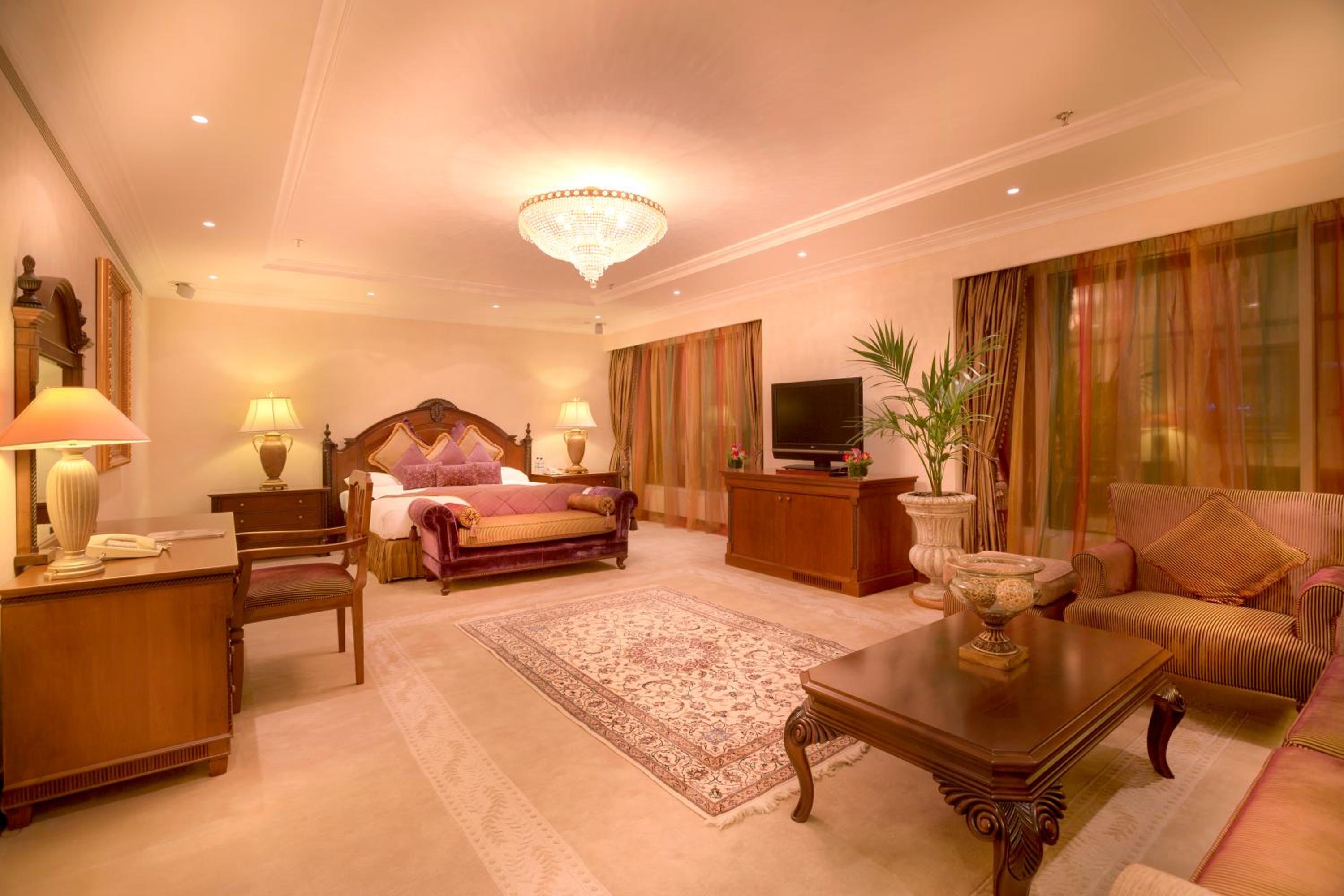 Royal Suite photo 3
