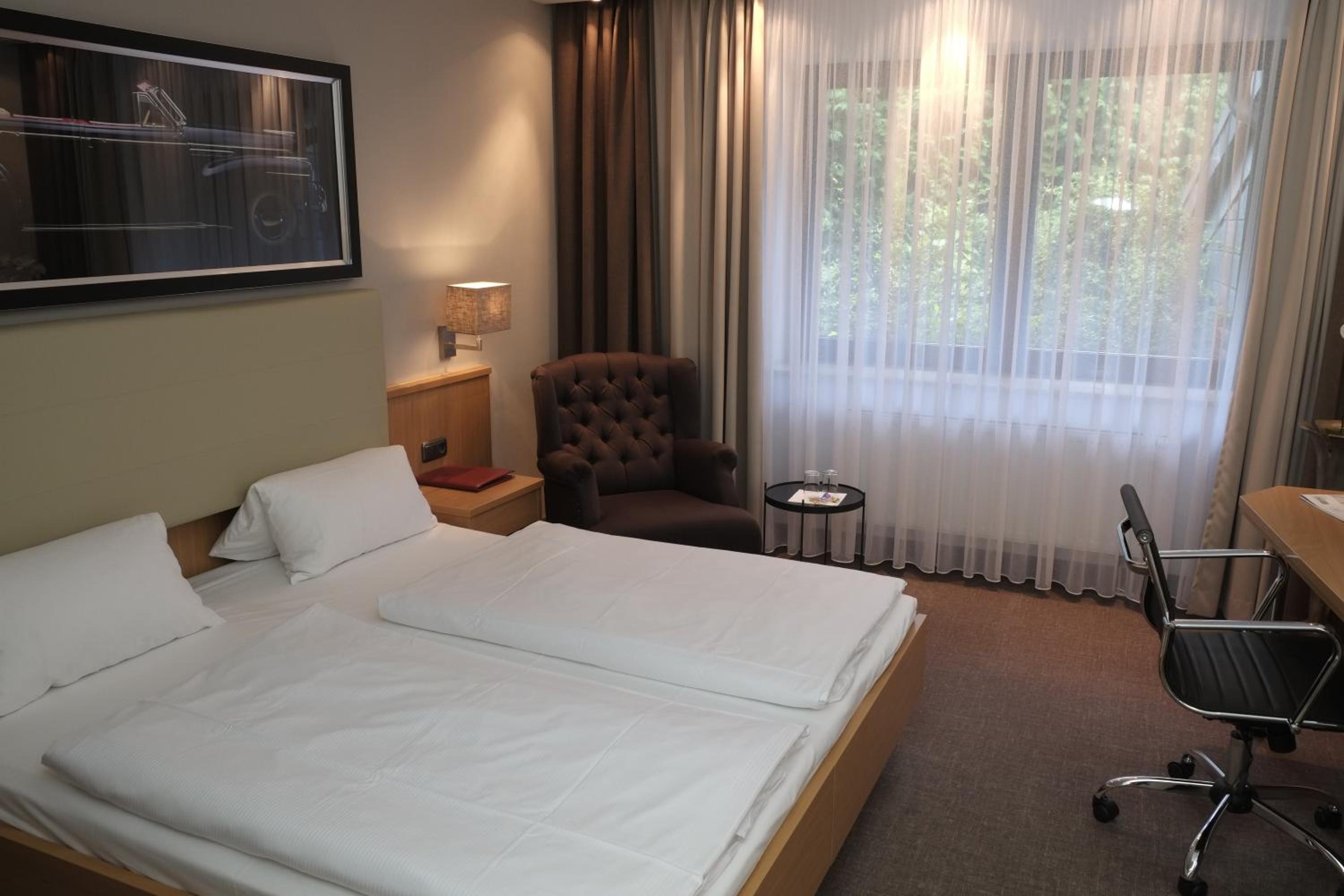 Standard Double Room photo 2
