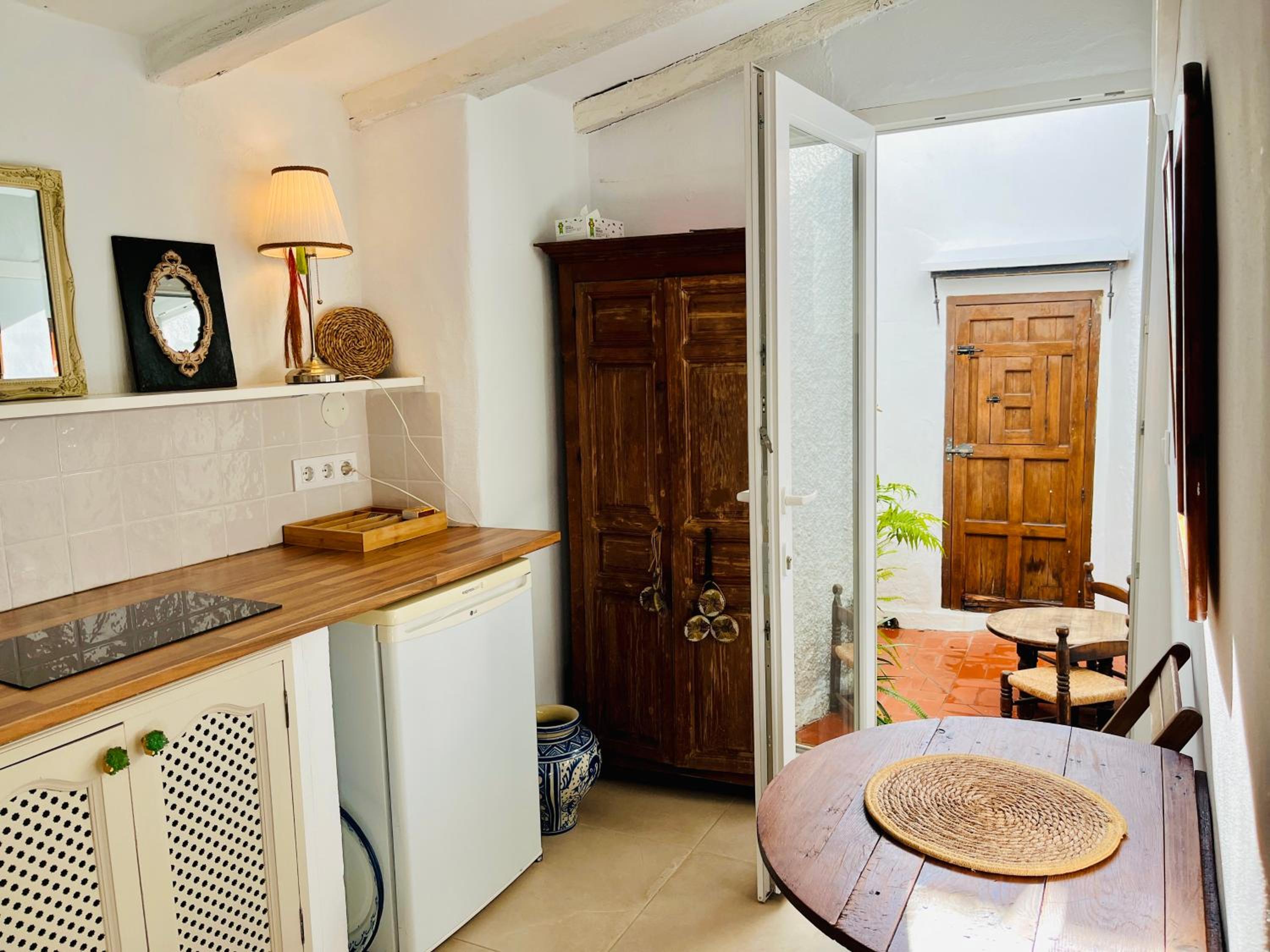 Studio - Split Level