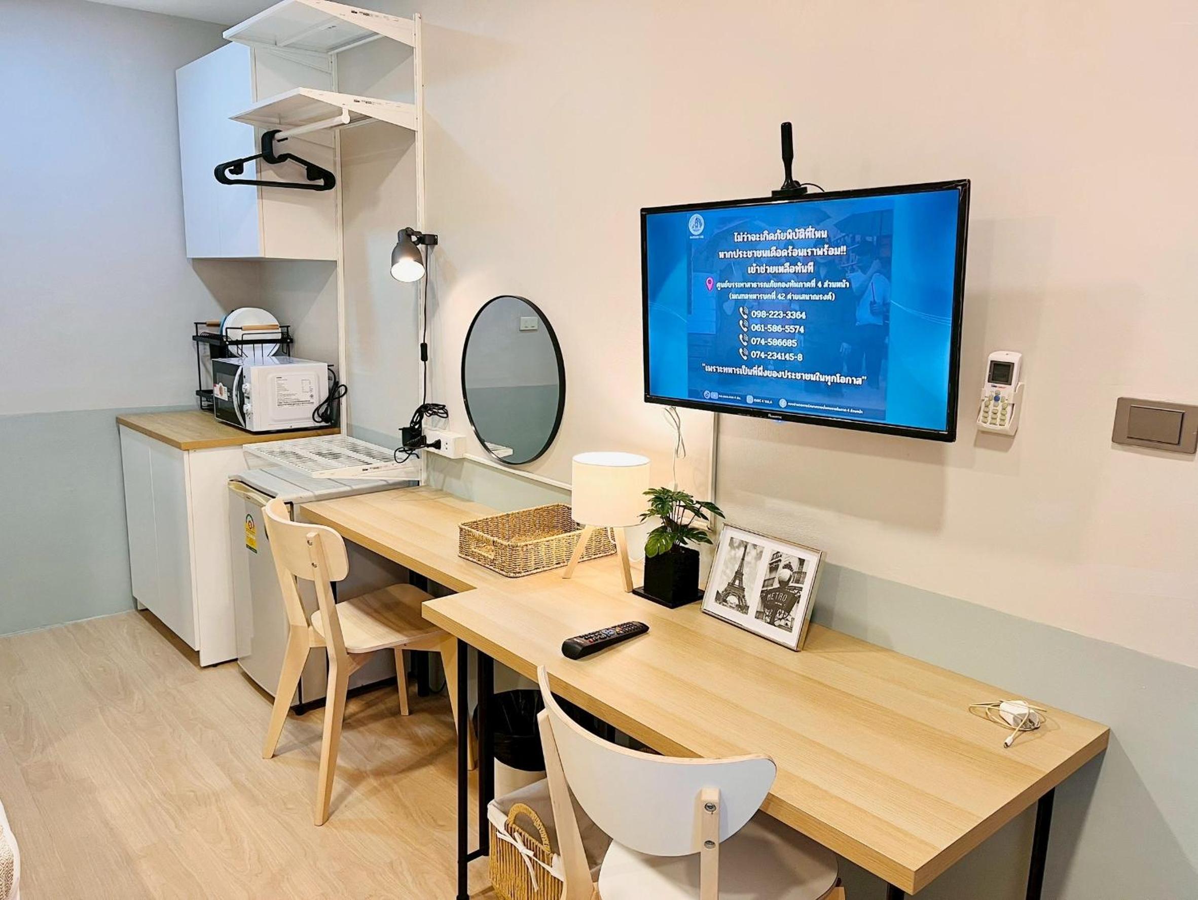 Studio Apartment photo 2