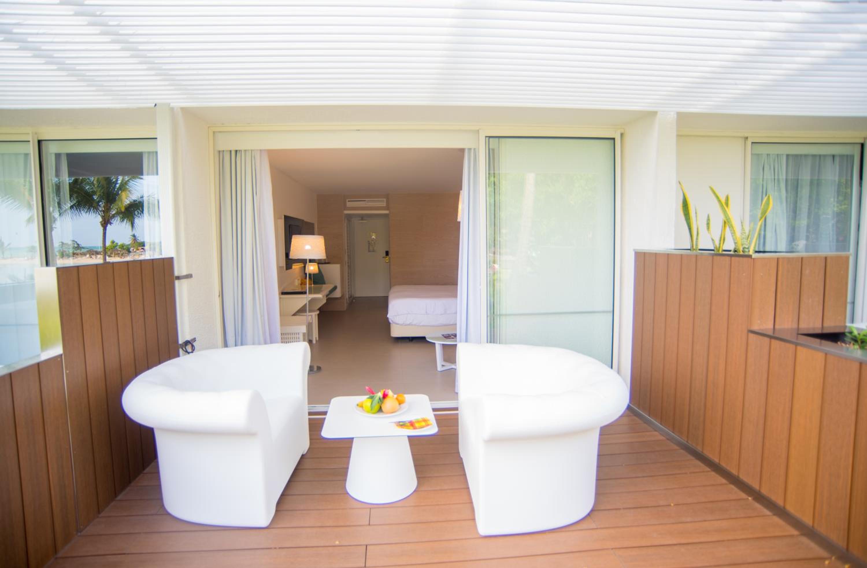 Sea View Room with Two Double Beds and Beach Terrace - Photo 4