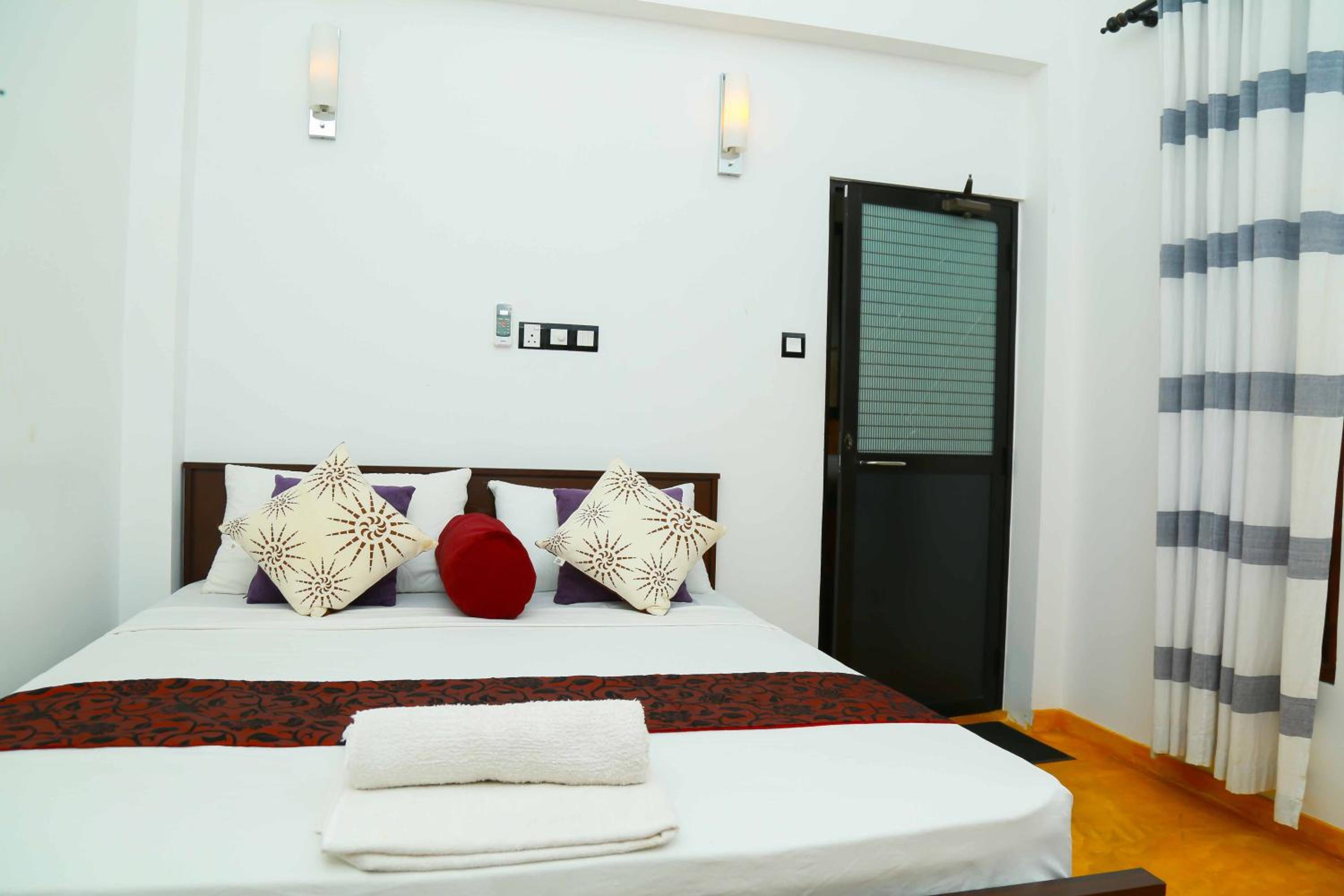 Standard Double Room with Fan photo 1