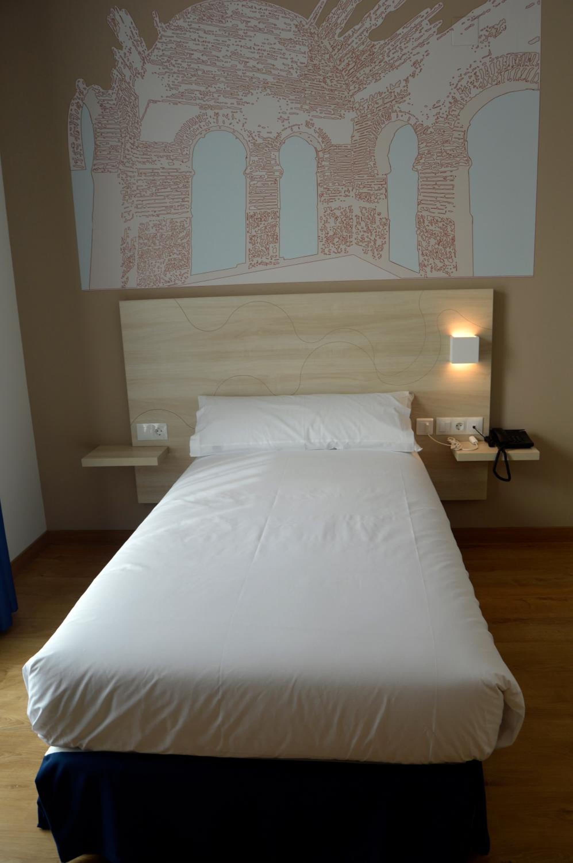 Single Room with Spa Access photo 2