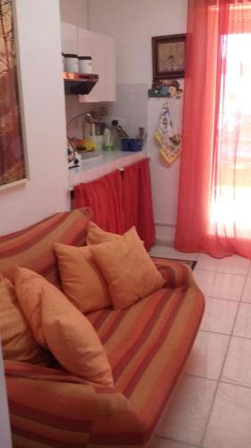 Two-Bedroom House photo 3