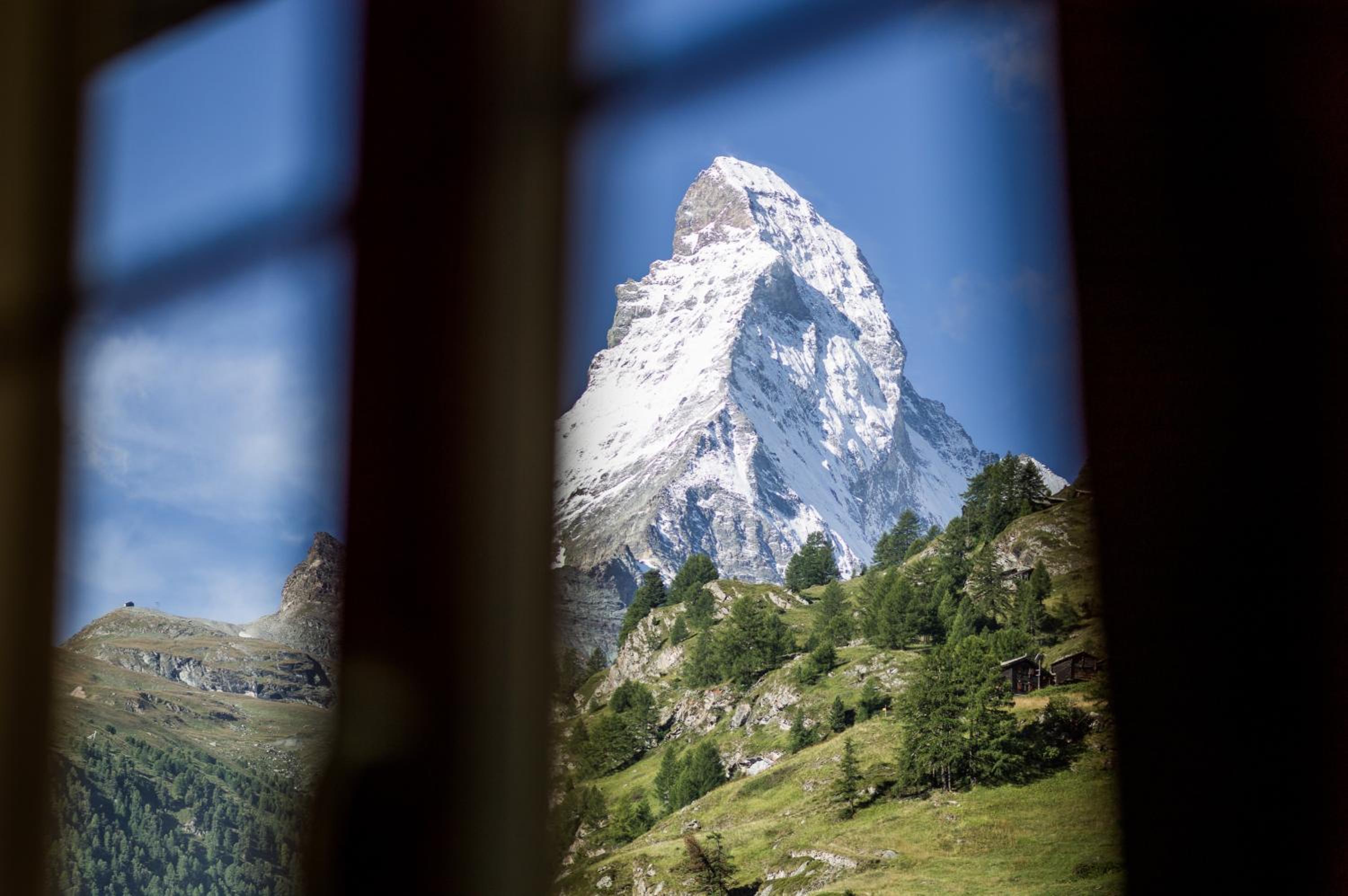 Corner Suite Matterhorn View - Photo 8