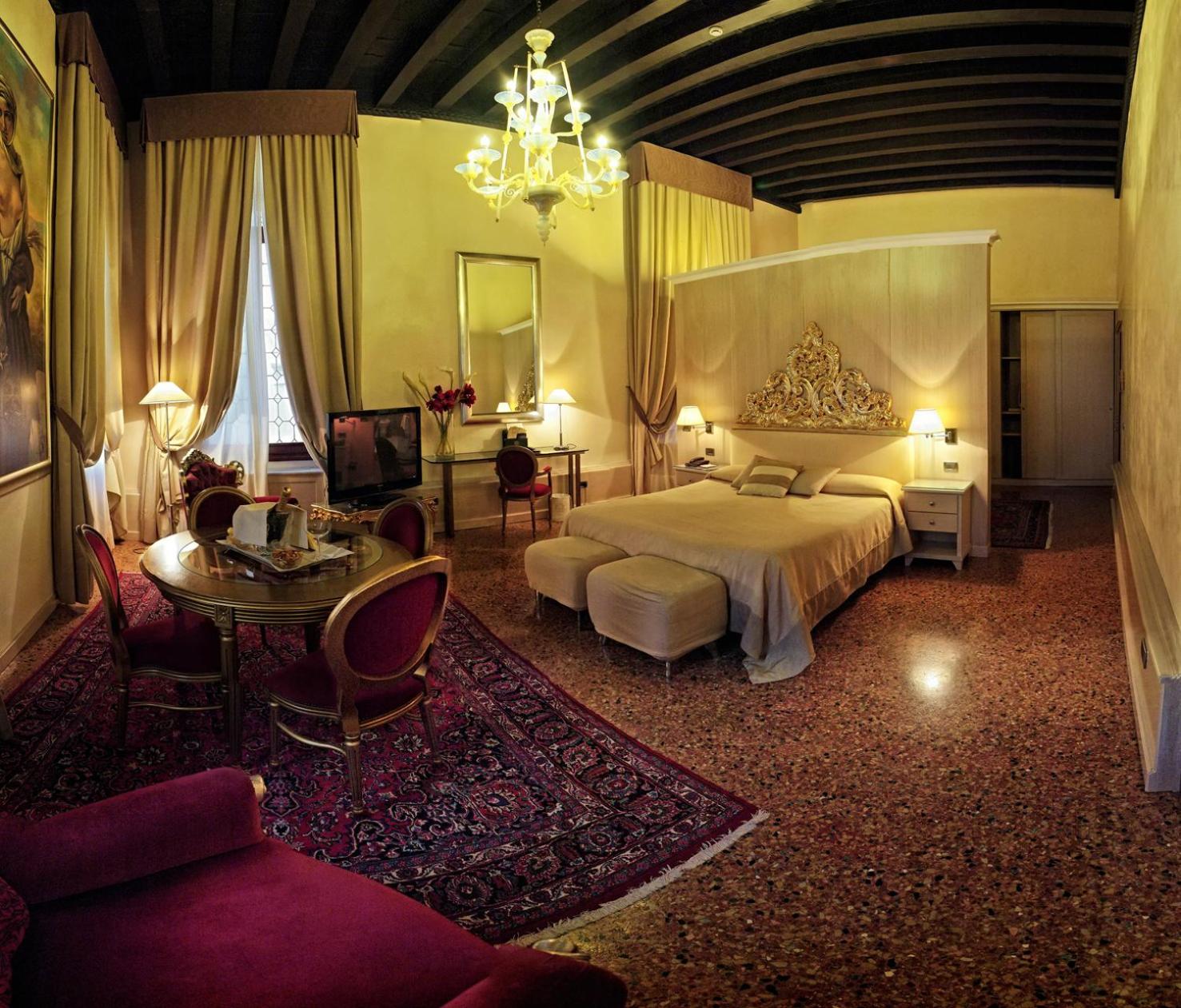Exclusive Suite, Canal View (4 people) thumbnail 6