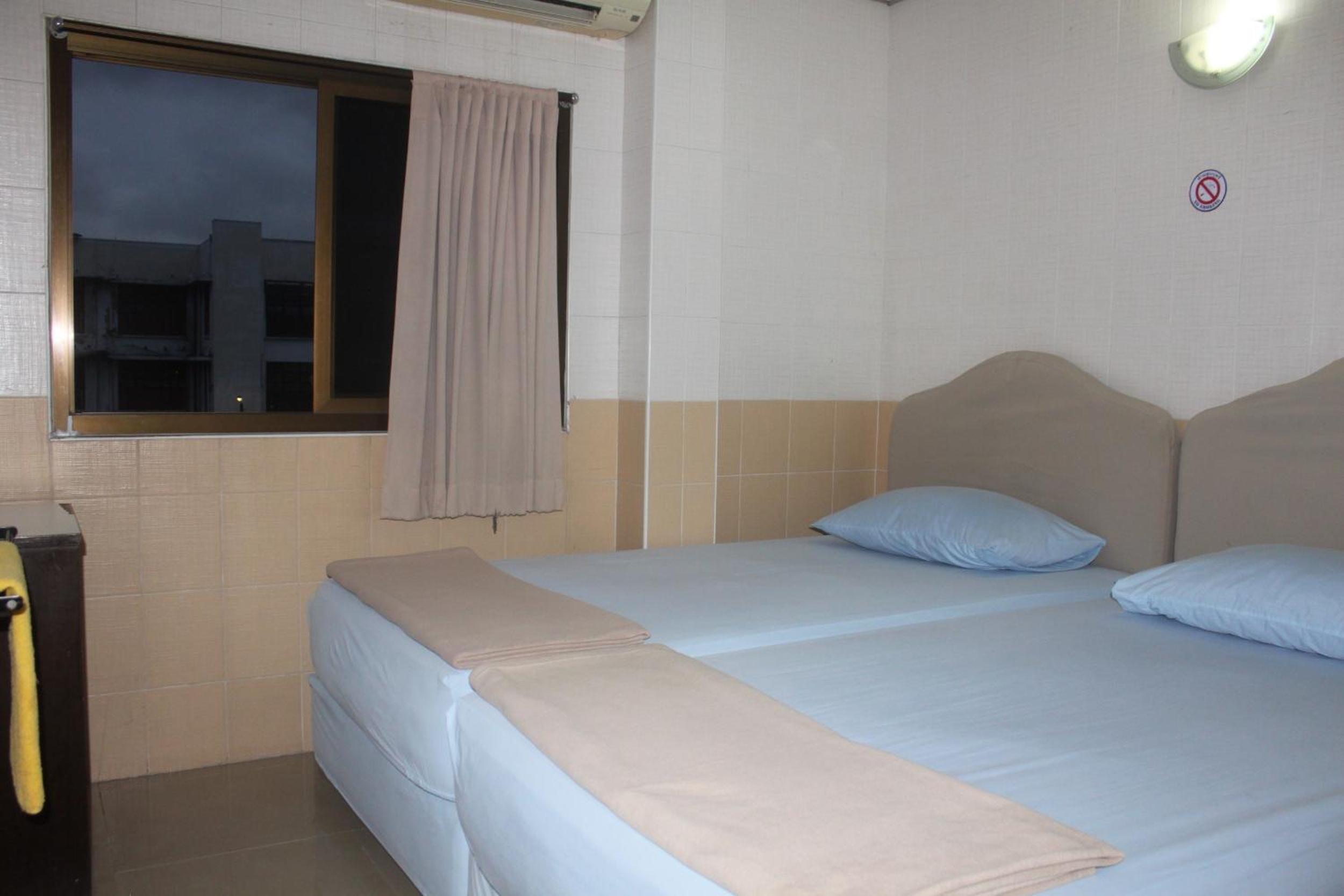 Standard Twin Room photo 3