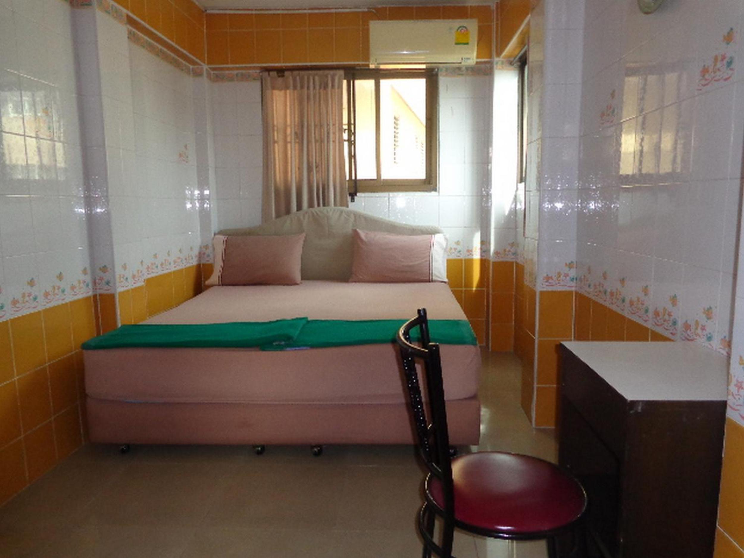 Deluxe King Room photo 1