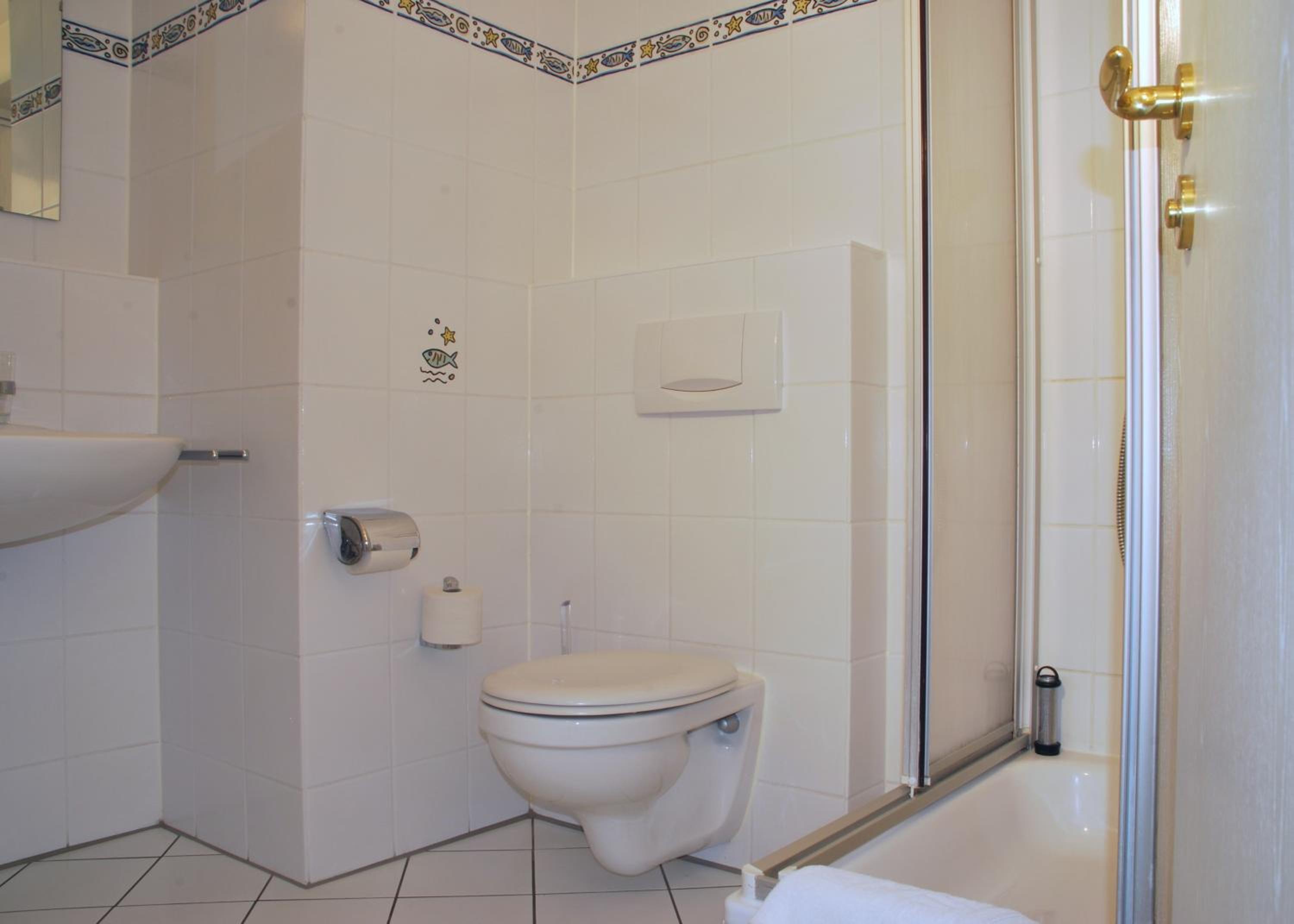One-Bedroom Apartment photo 3