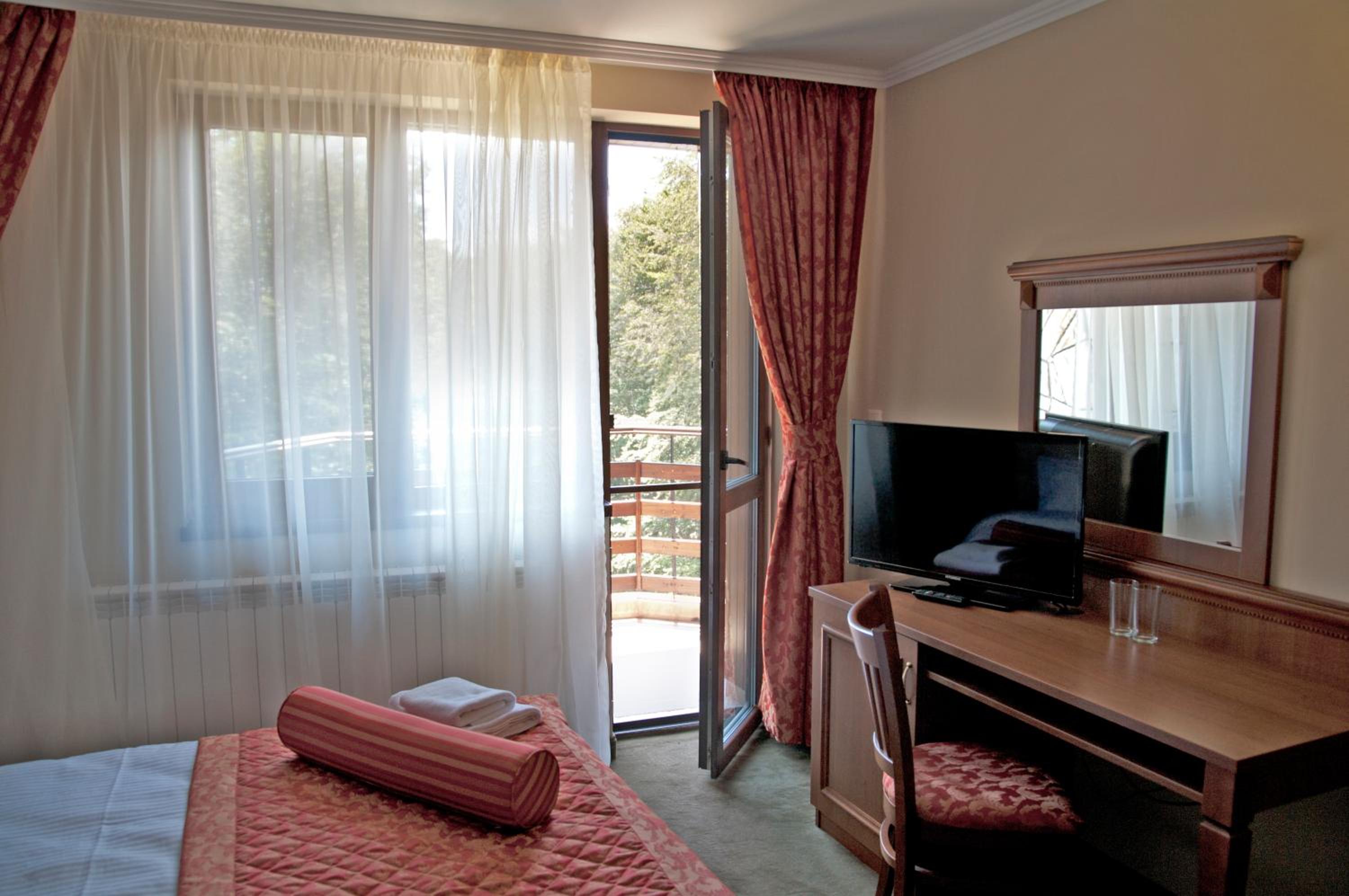 Deluxe Two-Bedroom Apartment with Balcony - Photo 1